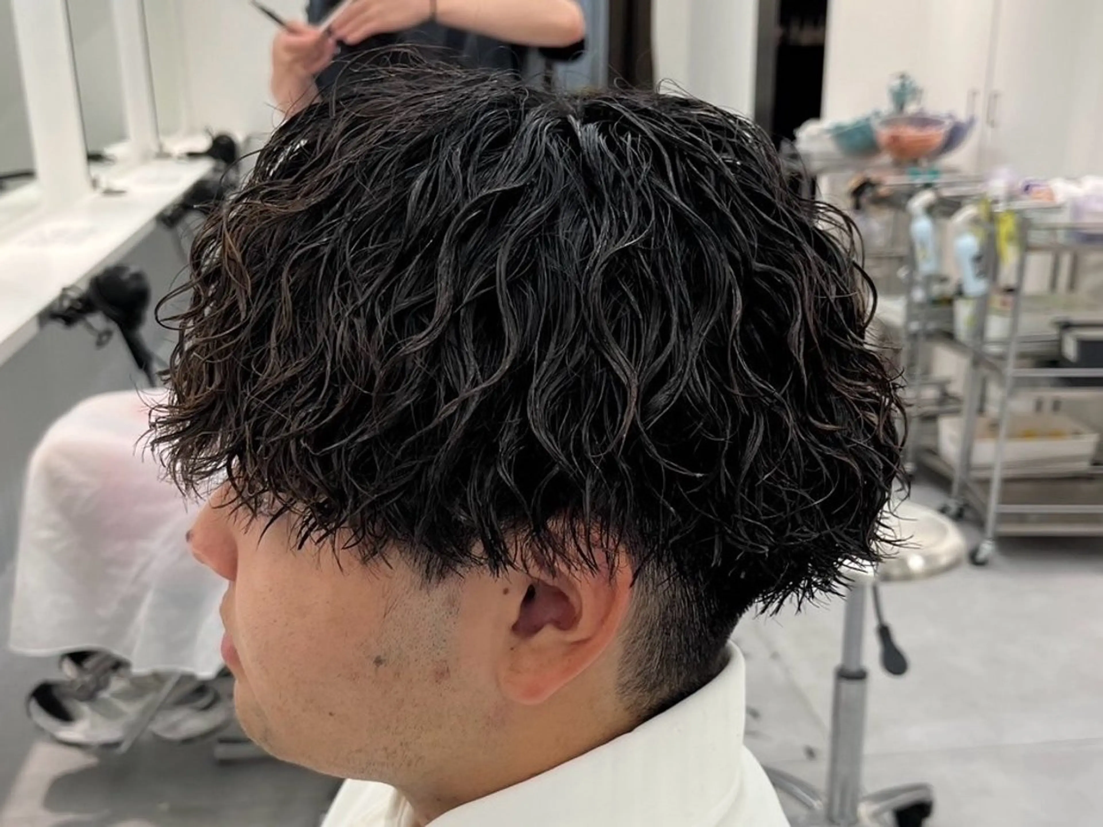 パーマ メンズ 佐々木 輝のヘアスタイル