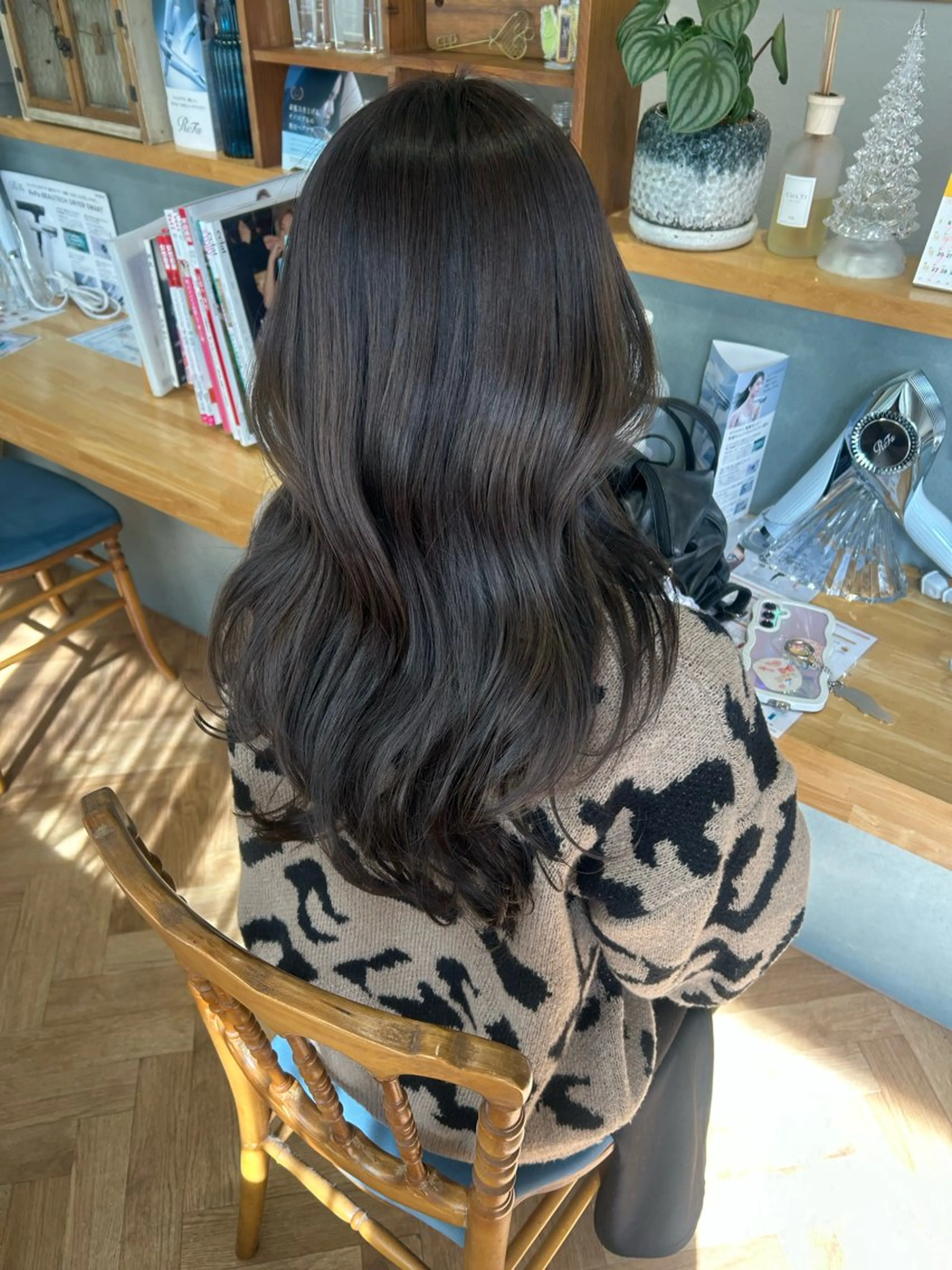 セミロング カラー ヘアカラー merc. 🩵せのおのヘアスタイル