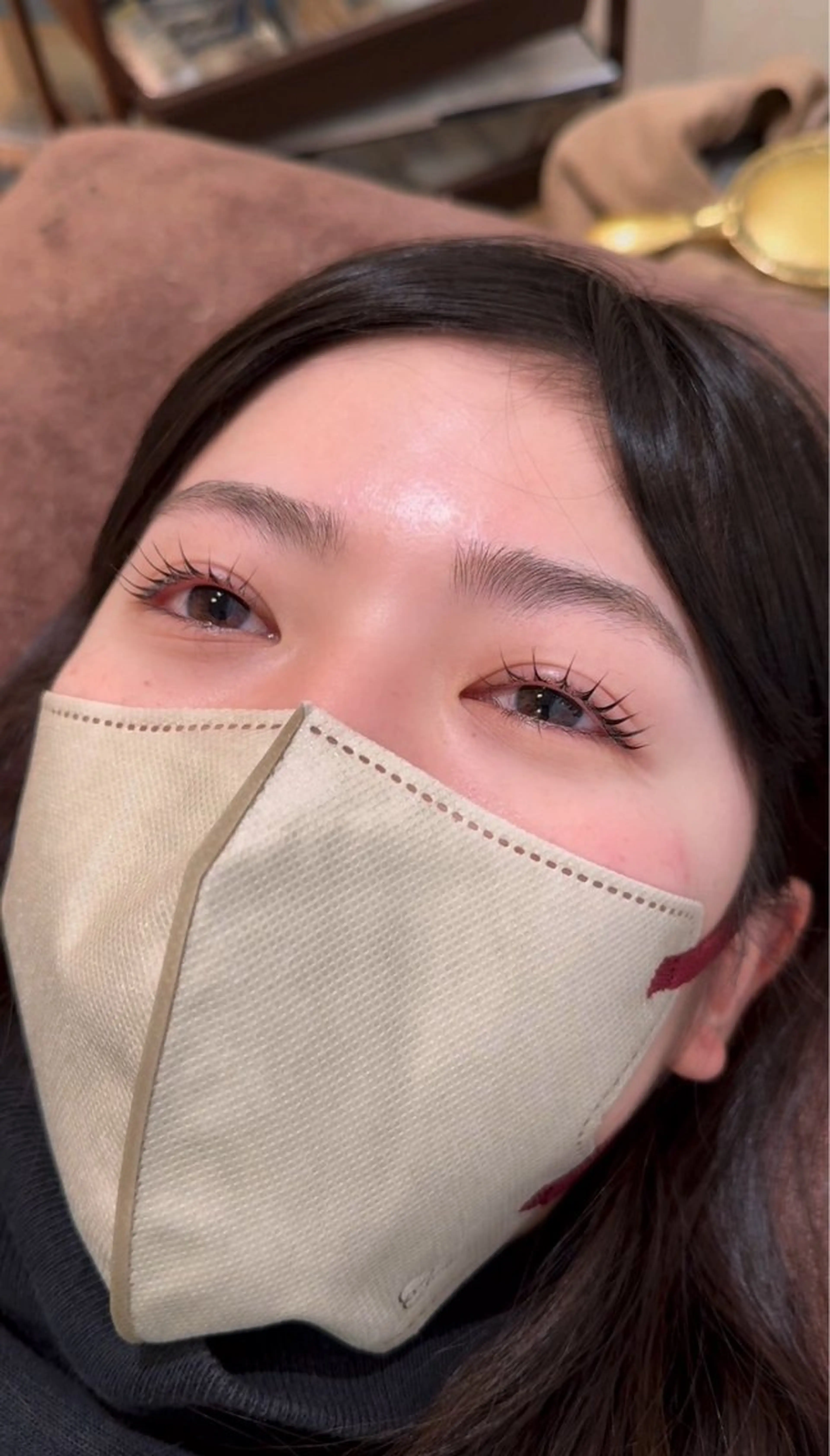 マツエク・マツパ レイヤー/顔周り/透 明感カラー/うる艶のヘアスタイル