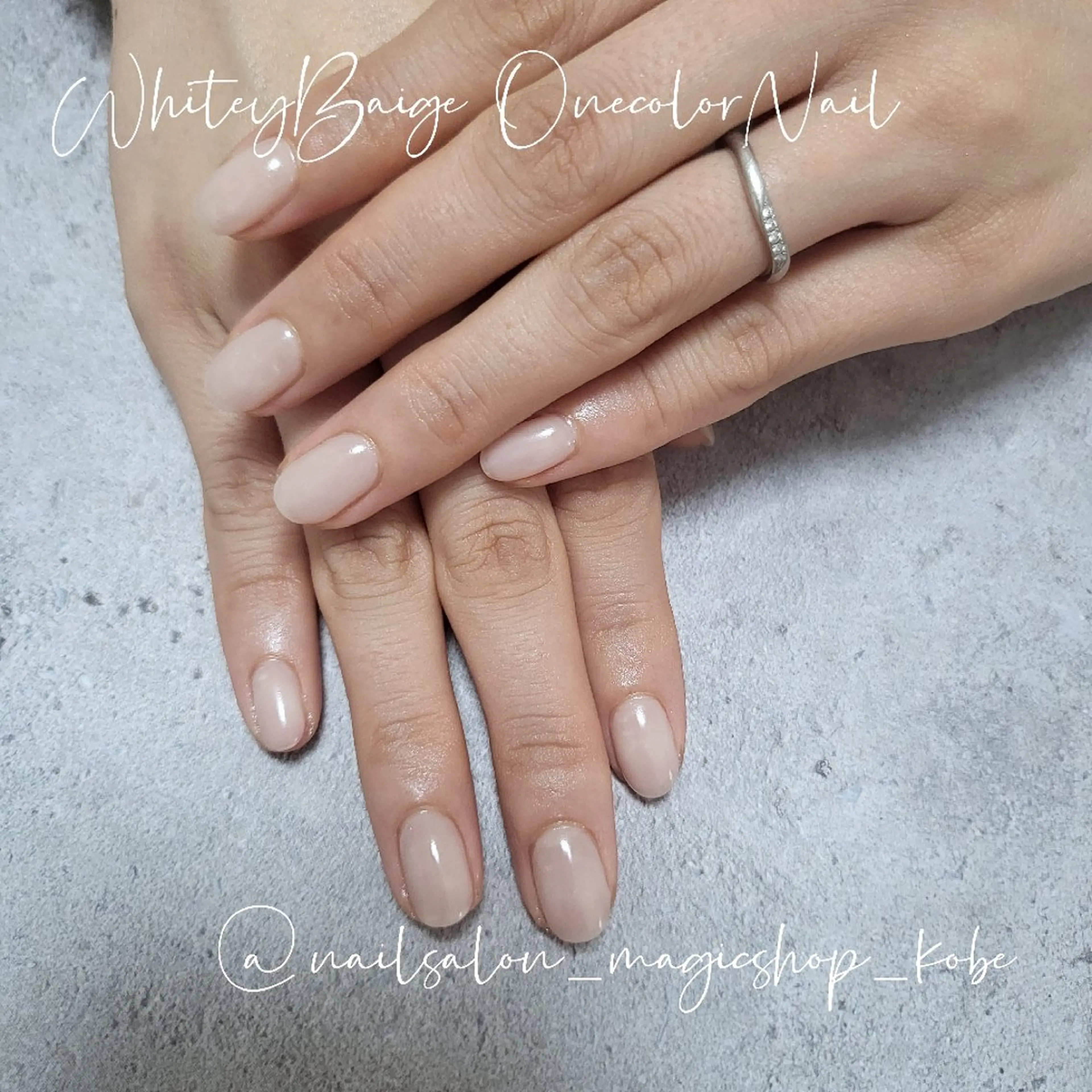ネイル ジェルネイル オフィスネイル ワンカラーネイル ソフトジェル ホワイト ハンドネイル Nailsalon MagicShopのネイルデザイン