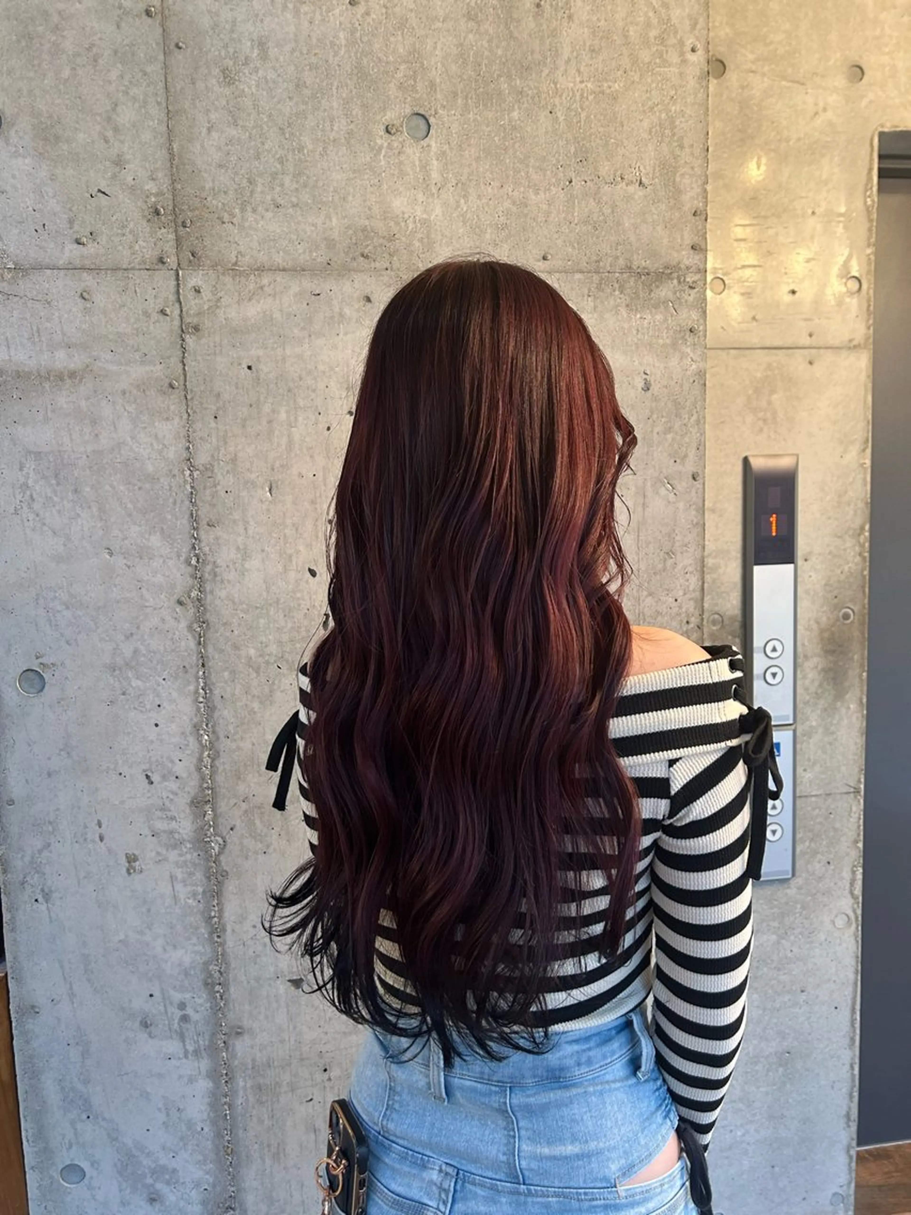 ロング カラー ヘアカラー トリートメント 🎨デザイン🥇 美髪・艶髪 日暮千敬のヘアスタイル