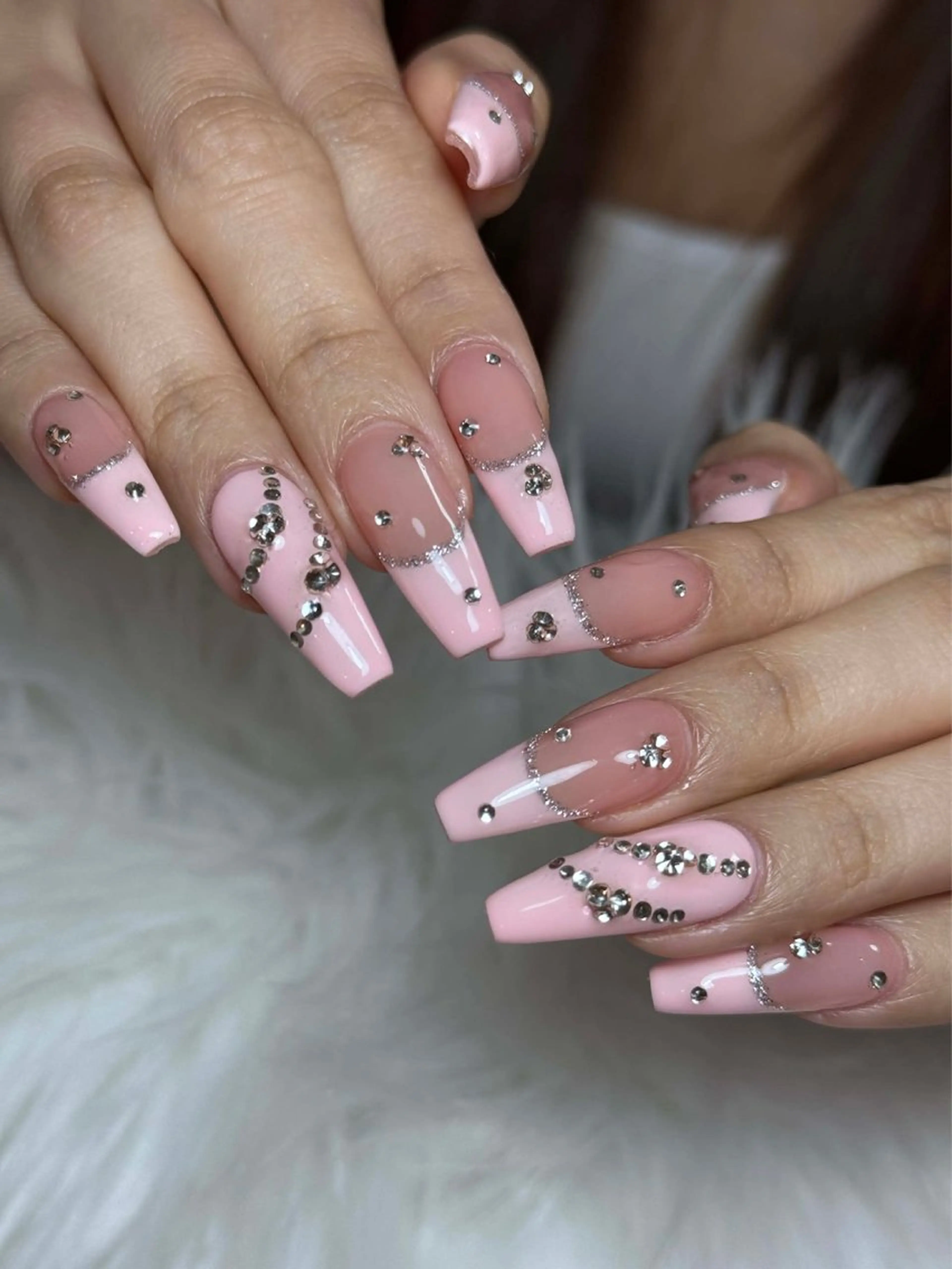 ネイル フレンチネイル ジェルネイル ガーリー 韓国ネイル ロングネイル ハンドネイル NieNail Nezukoのネイルデザイン