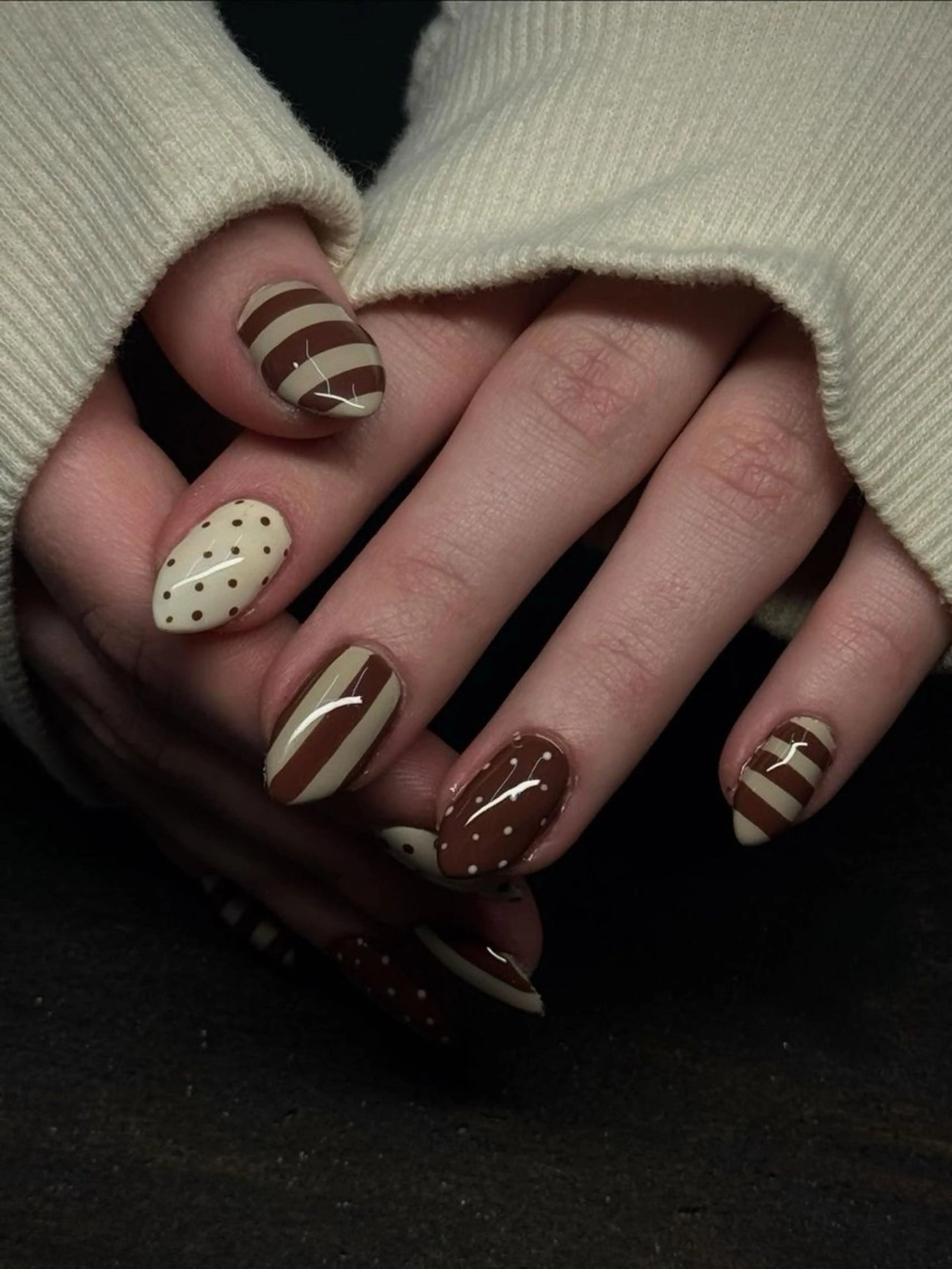 ネイル 韓国ネイル 持ち込み ニュアンスネイル ネイルチップ バレンタイン LISA ANA.CHUOのネイルデザイン