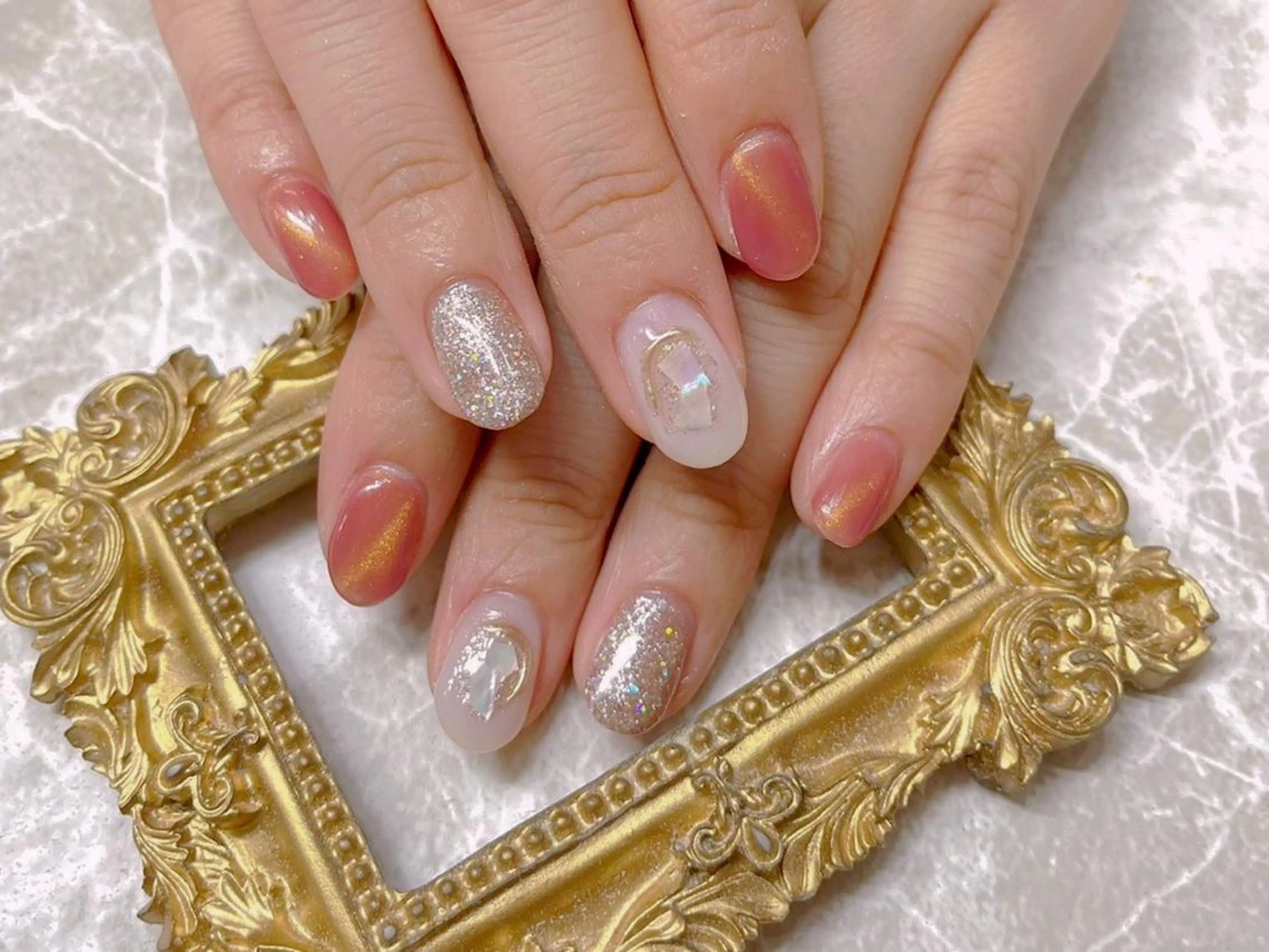 ネイル ハンドネイル マジック ミラーのネイルデザイン