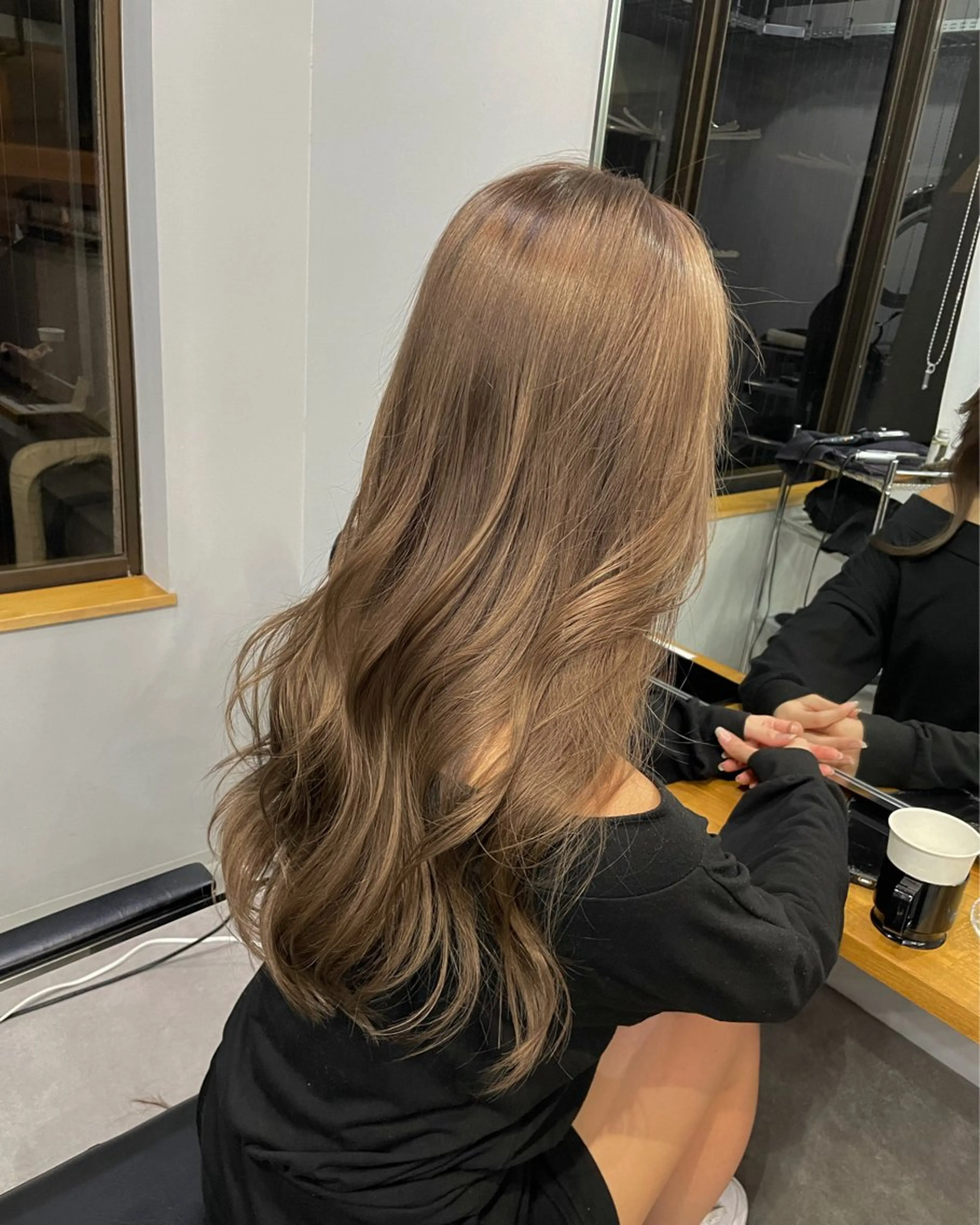 ロング カラー ミルクティーベージュ ❤︎レイヤー　MIAのヘアスタイル