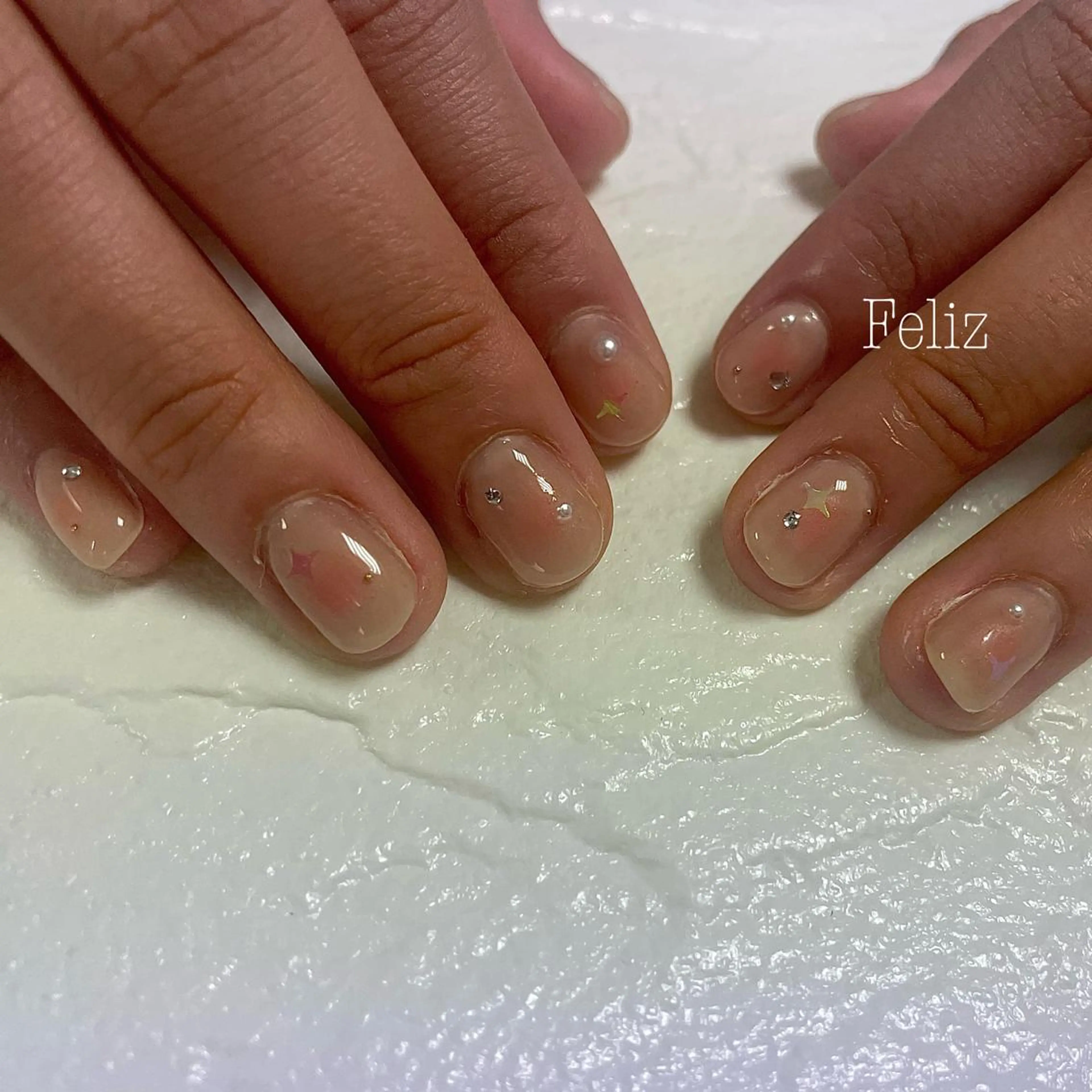 ネイル ハンドネイル ハンドケア Feliz 楽しいネイルサロンのネイルデザイン
