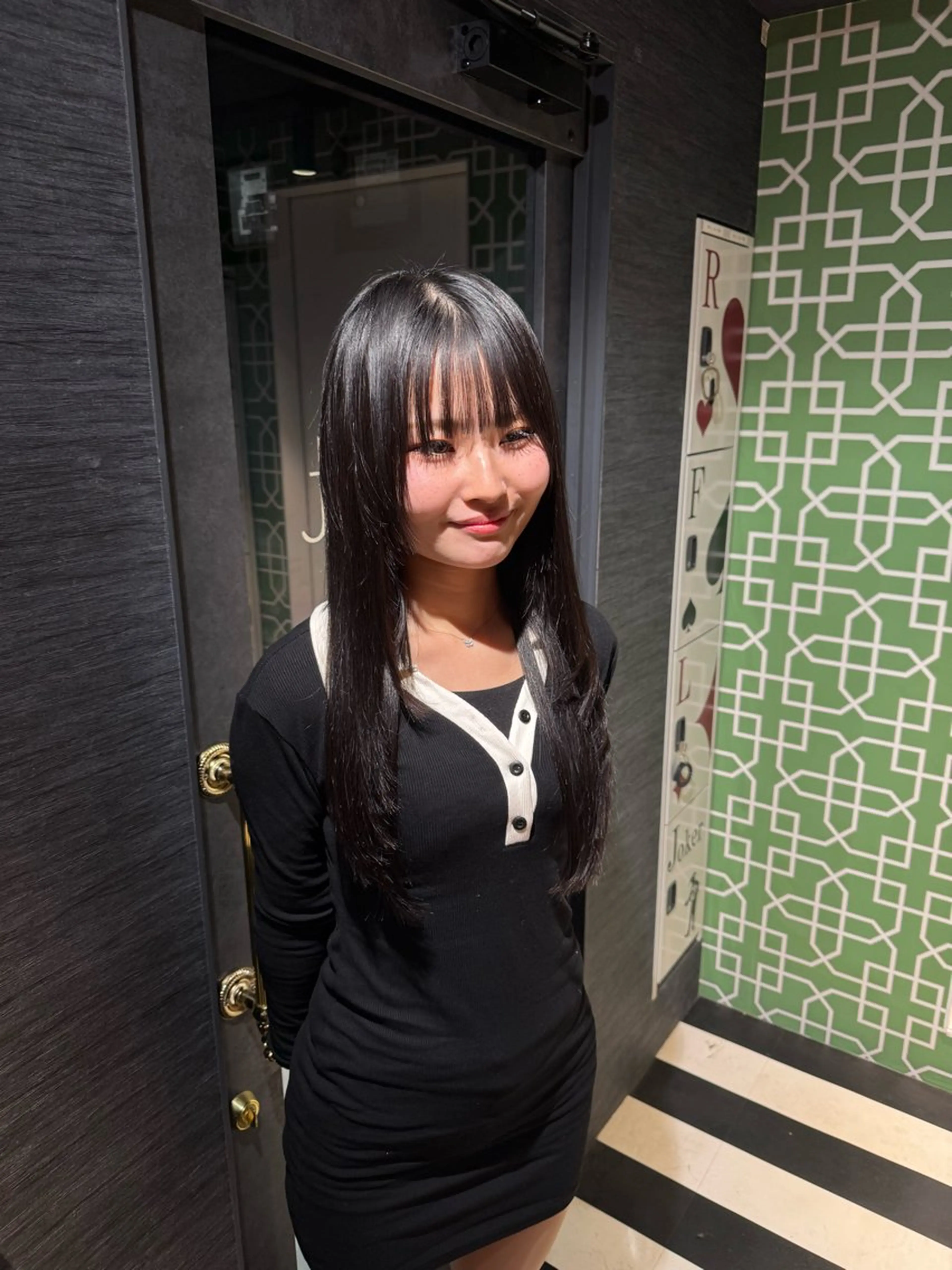 ロング プルエクステ エクステ レイヤーカット カット エクステ aito 新宿/ 美髪矯正/髪質改善のヘアスタイル