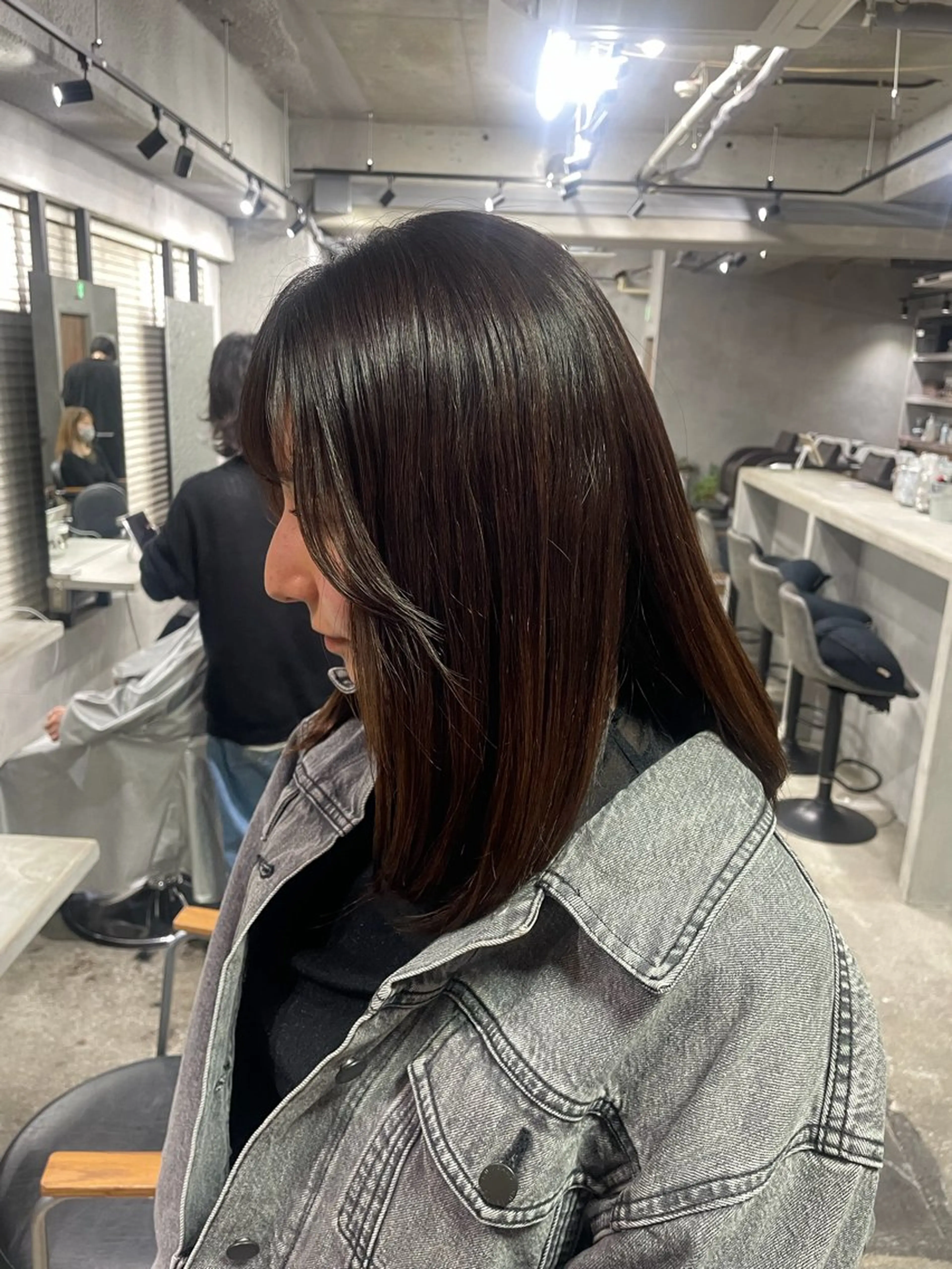 ミディアム​〜​ロングカットモデルの写真