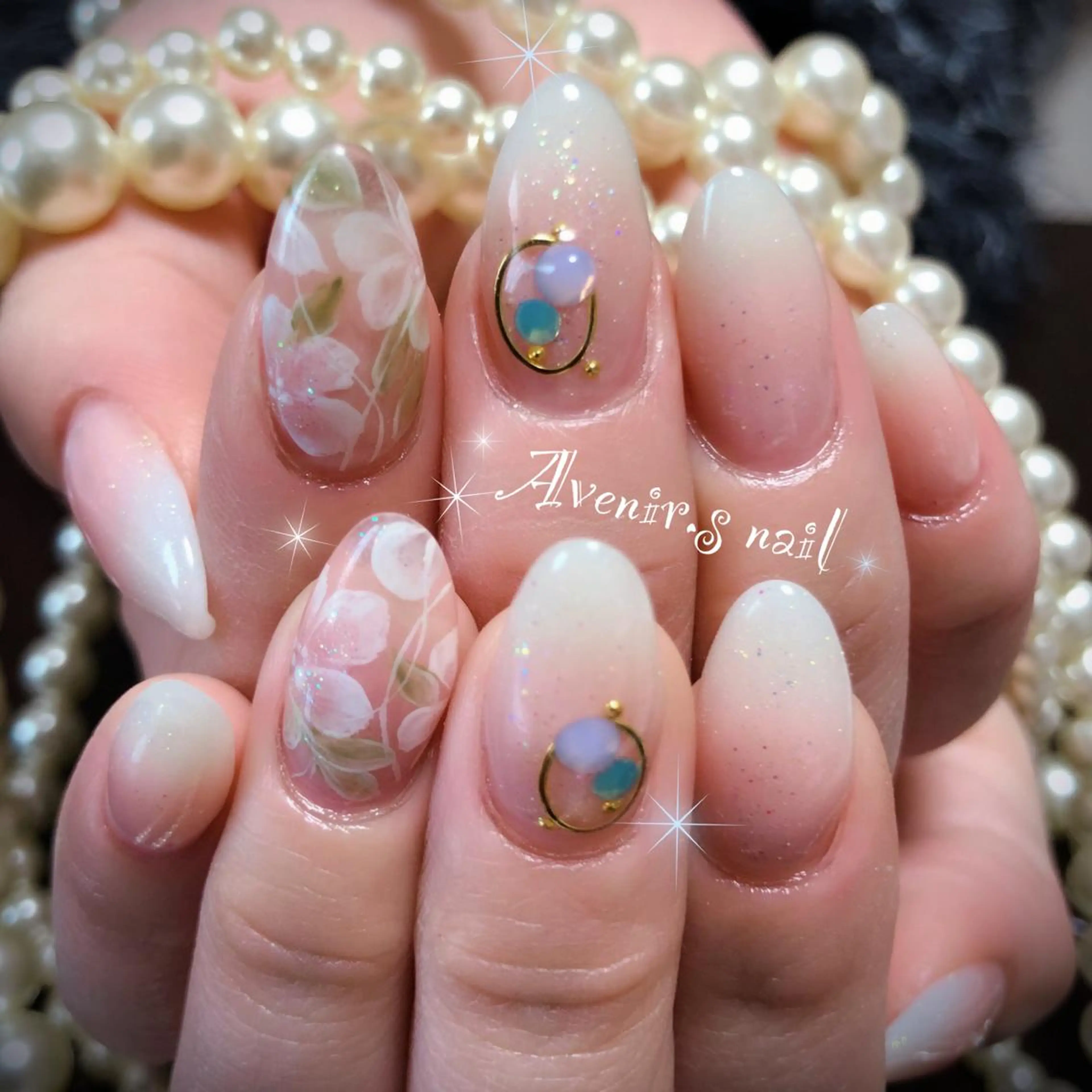 ネイル アートネイル Home Salon Avenir.のネイルデザイン