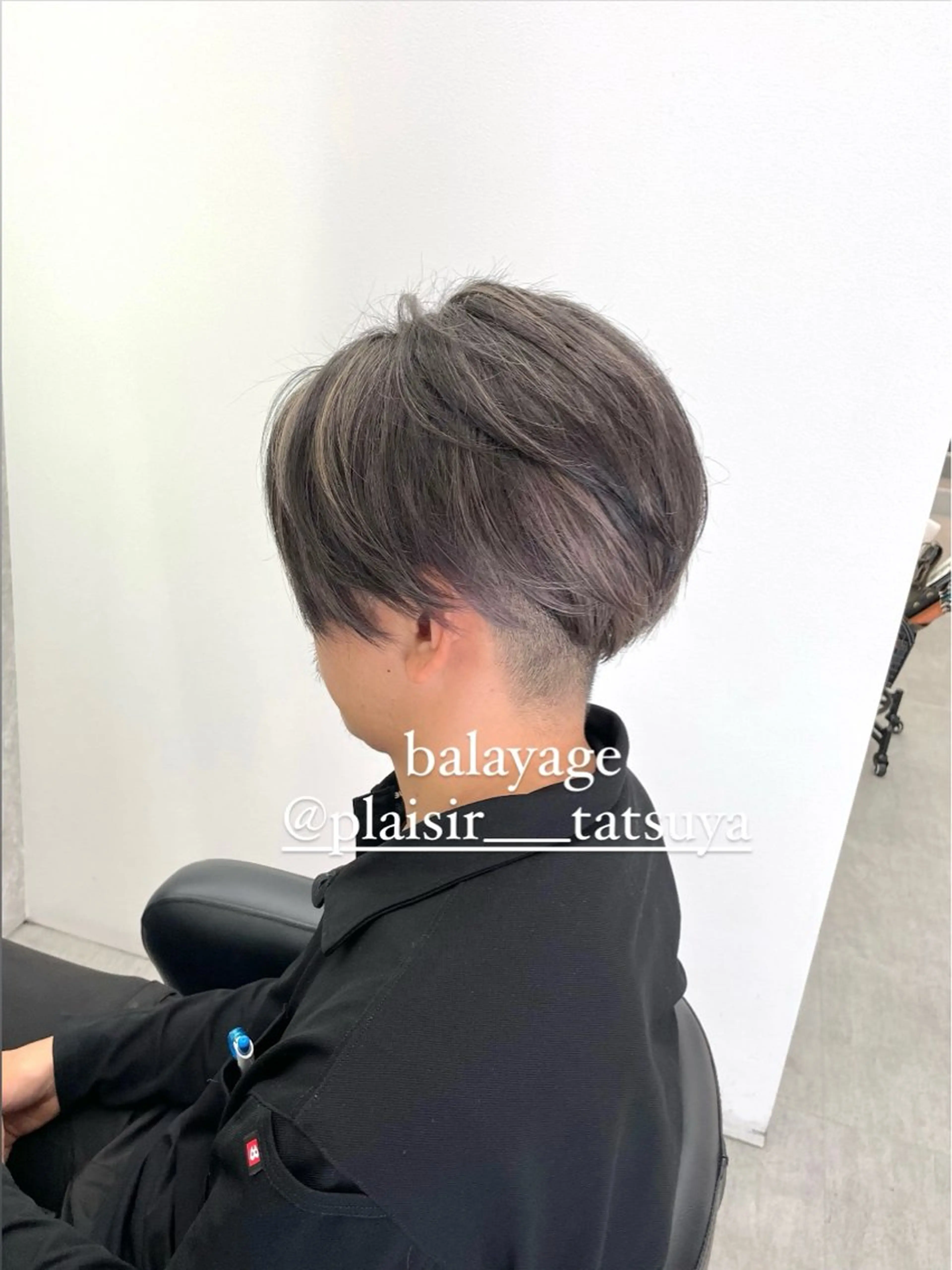 ショート メンズ メンズバレイヤージュ メンズブリーチ レイヤーカット カット ヘアカラー トリートメント 佐々木 達也のヘアスタイル