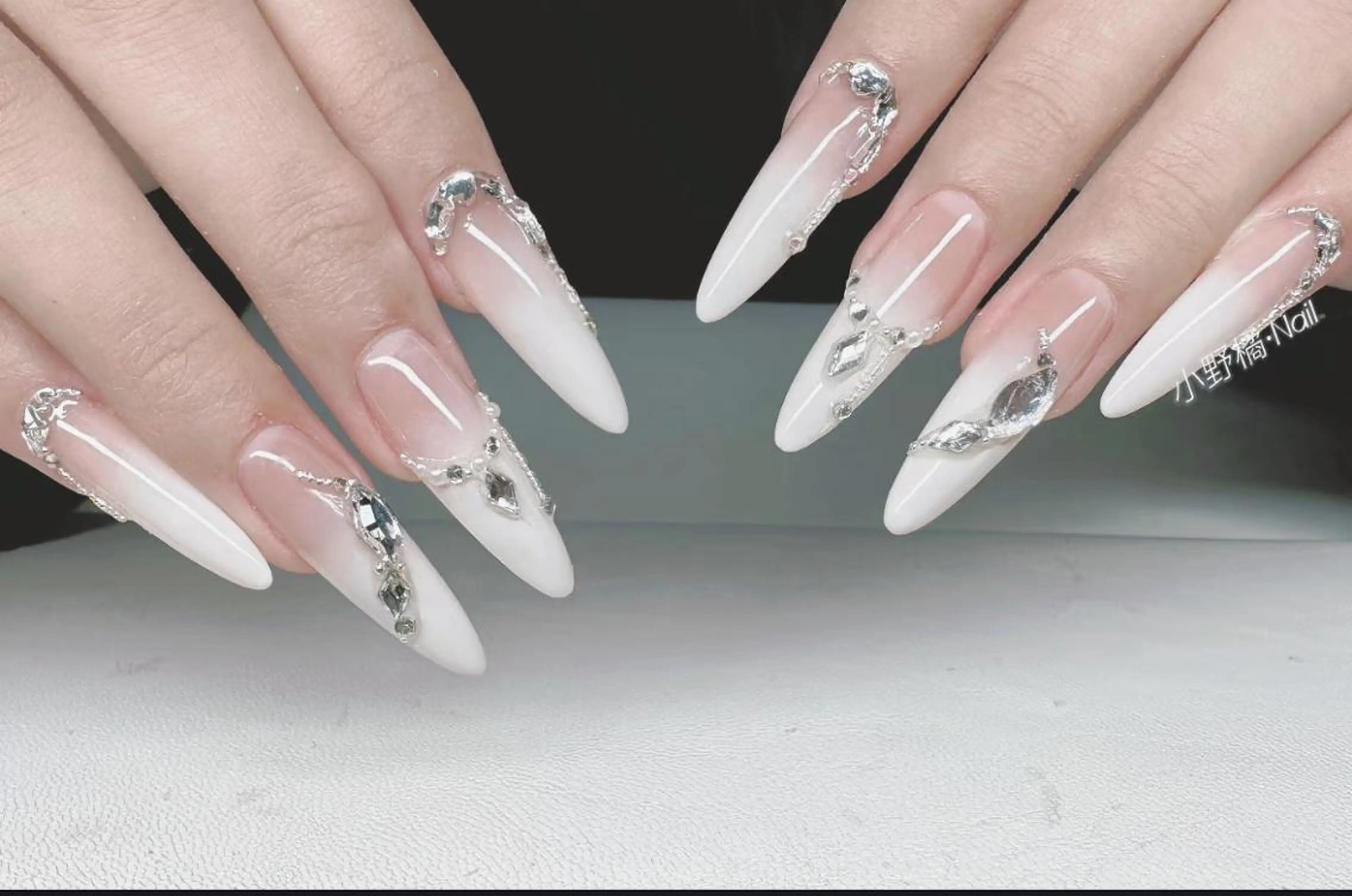 ネイル ハンドネイル ハンドケア 🍑 momo_nailのネイルデザイン