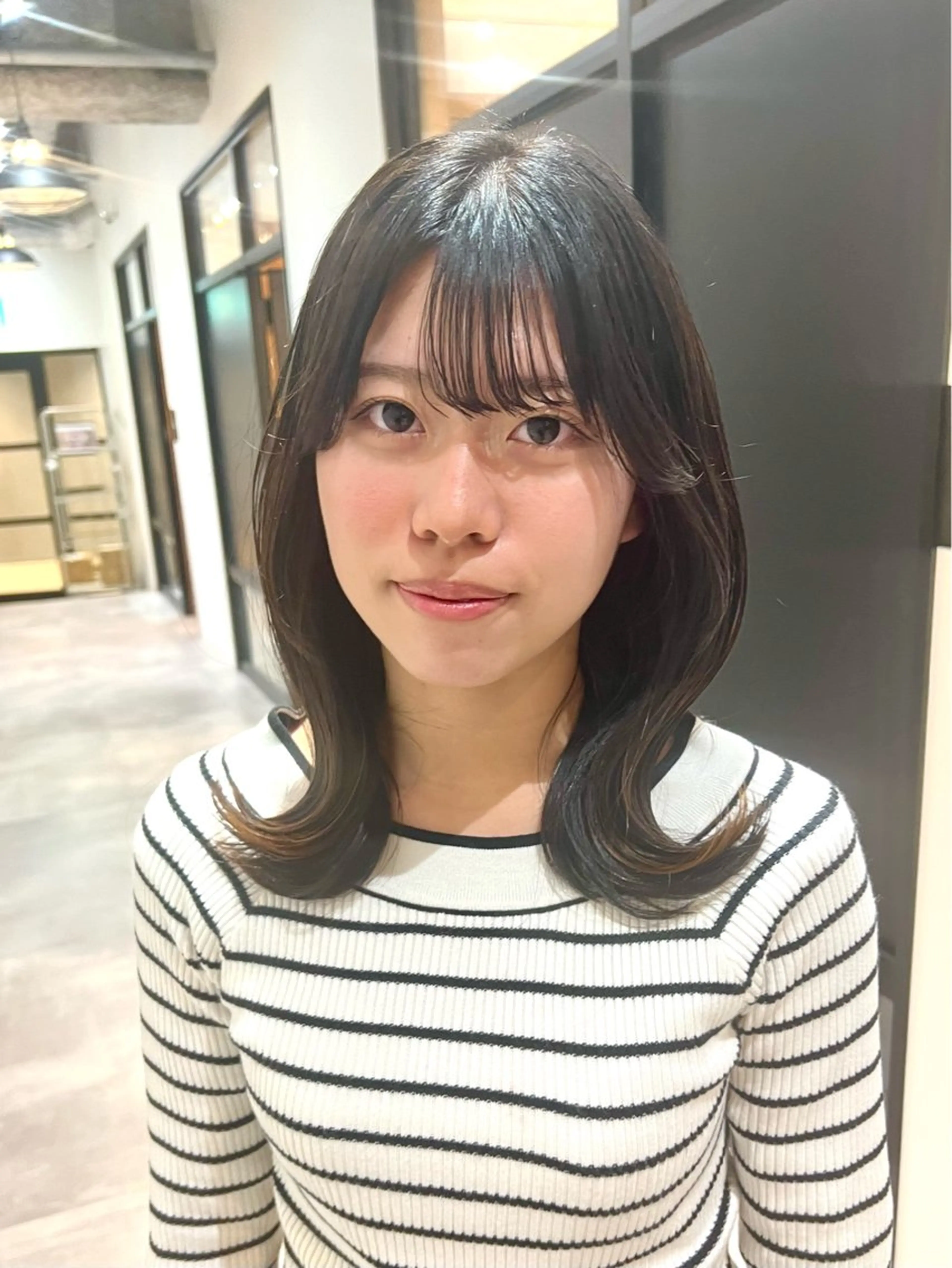 ミディアム くびれヘア カット トリートメント しおり/パーマ/ newi町田のヘアスタイル