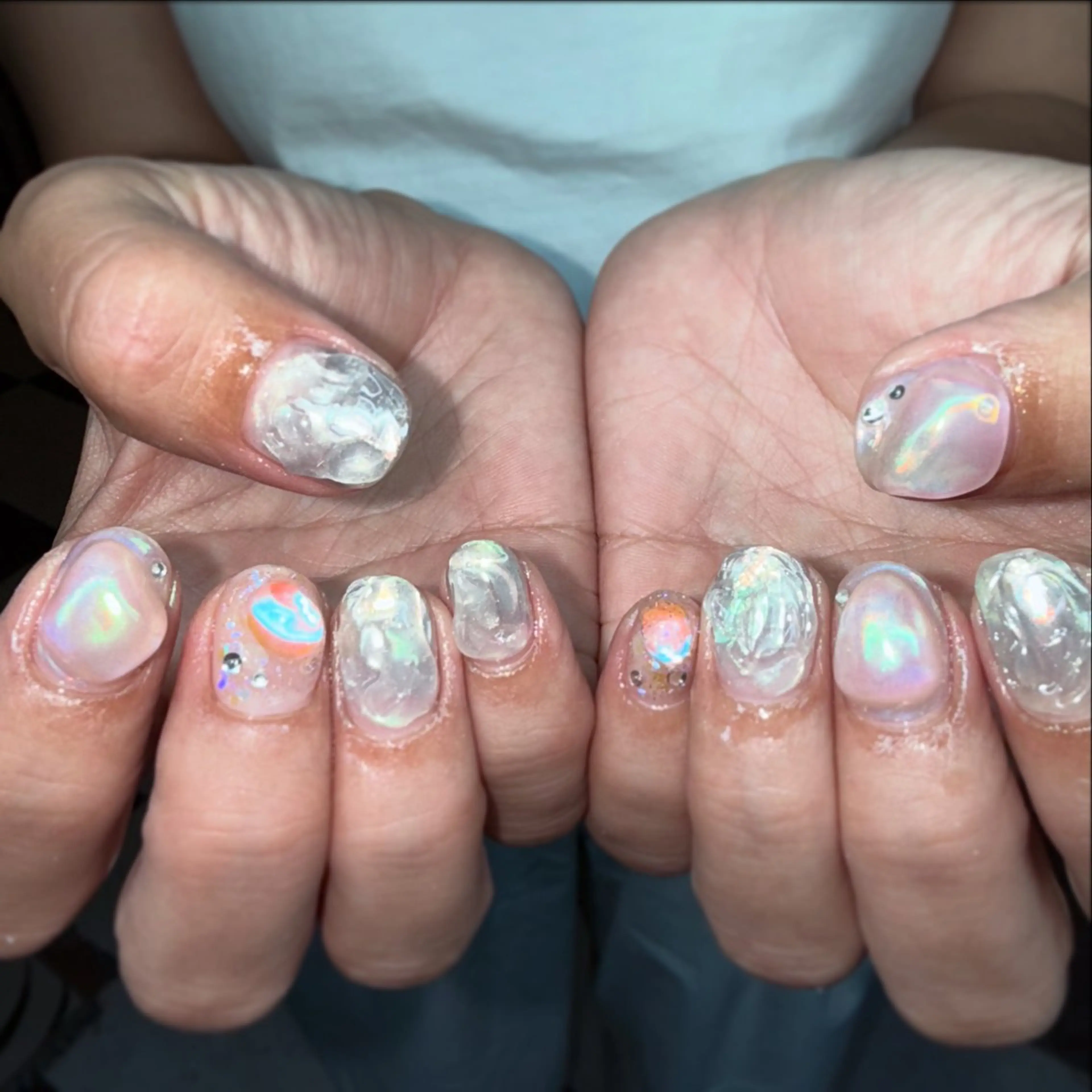 ネイル オーロラネイル ニュアンスネイル シンプルネイル ハンドネイル posa nail モエミのネイルデザイン