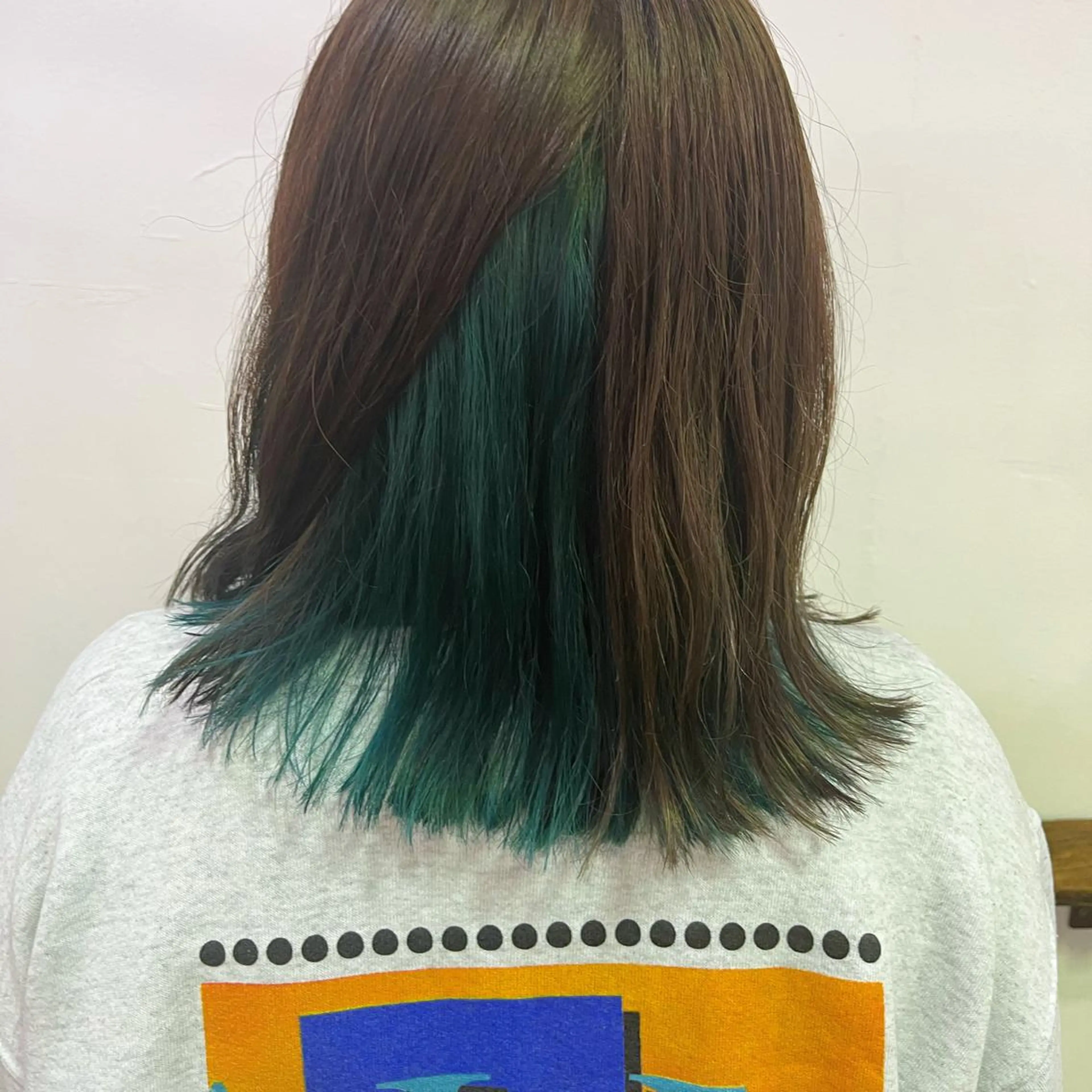 ミディアム カラー インナーカラー ヘアカラー 米山 莉緒のヘアスタイル