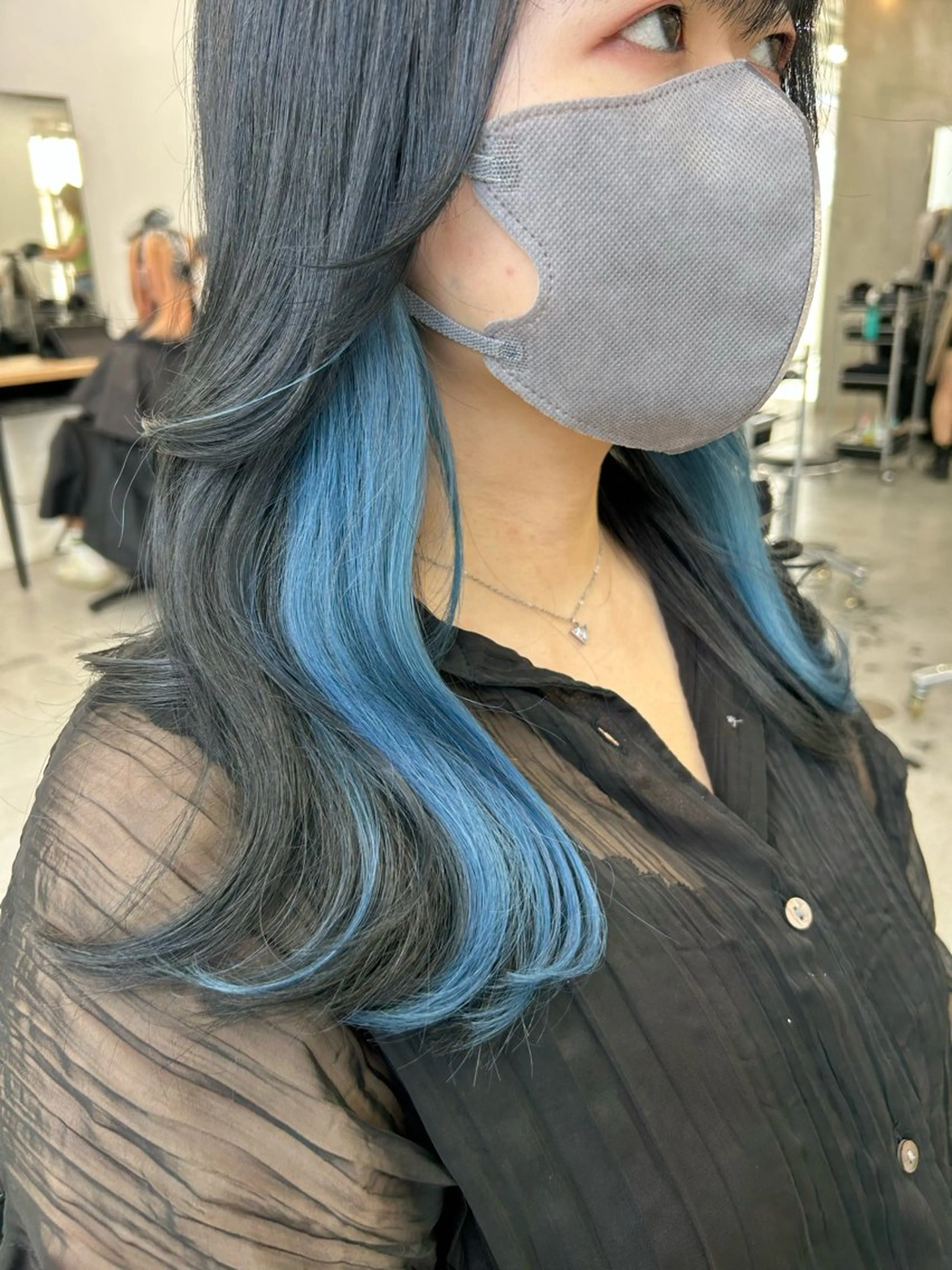 セミロング カラー ブリーチ ケアブリーチ イヤリングカラー インナーカラー トリートメント ヘアカラー トリートメント ヘアセット RYOSUKE ハイトーンのヘアスタイル