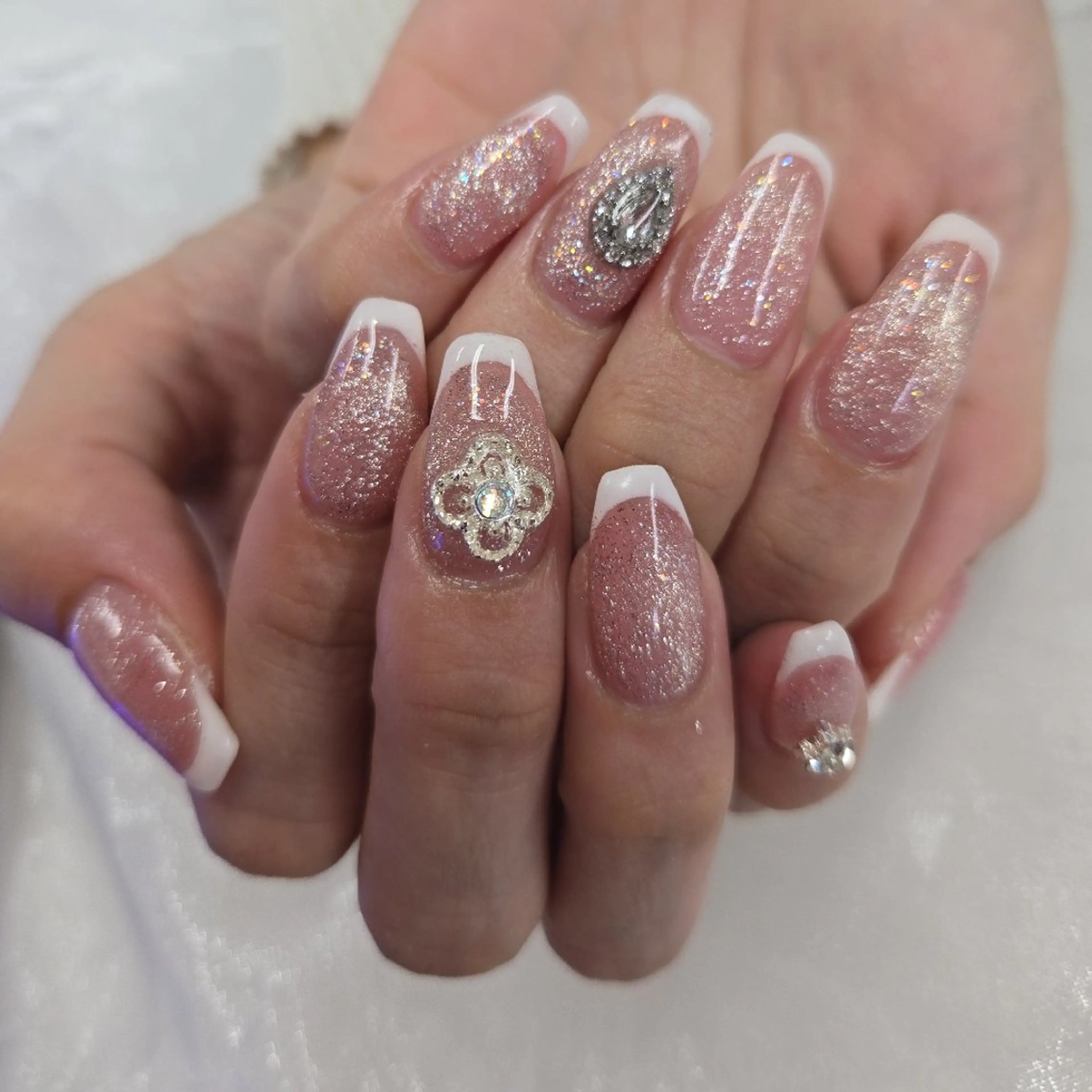 ネイル アートネイル オーロラネイル チークネイル ジェルネイル グラデーション ハンドネイル 河野ちえ (雑誌掲載サロン)のネイルデザイン