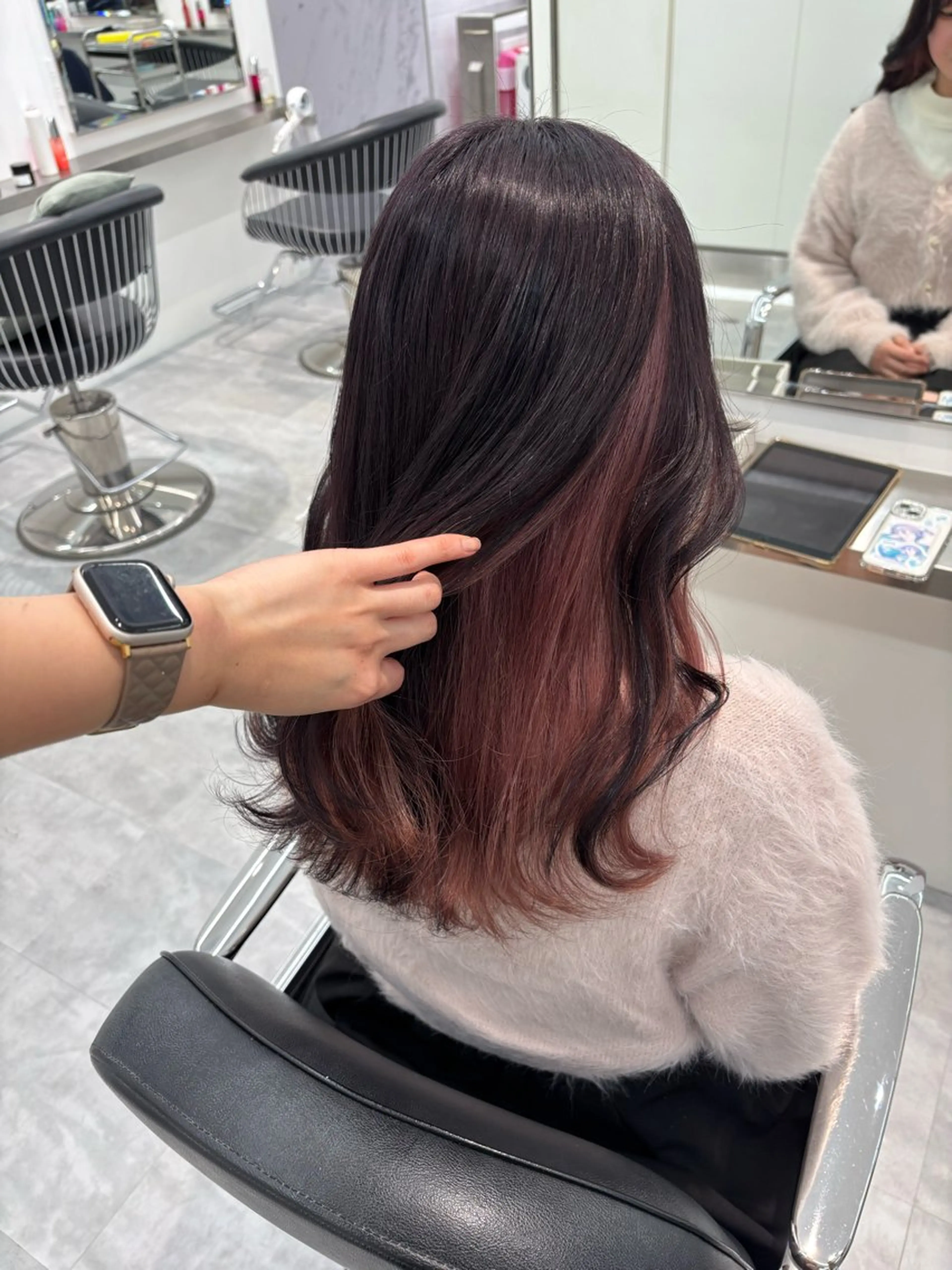 セミロング カット ヘアカラー ParveMix 🪽鳥取彩花のヘアスタイル