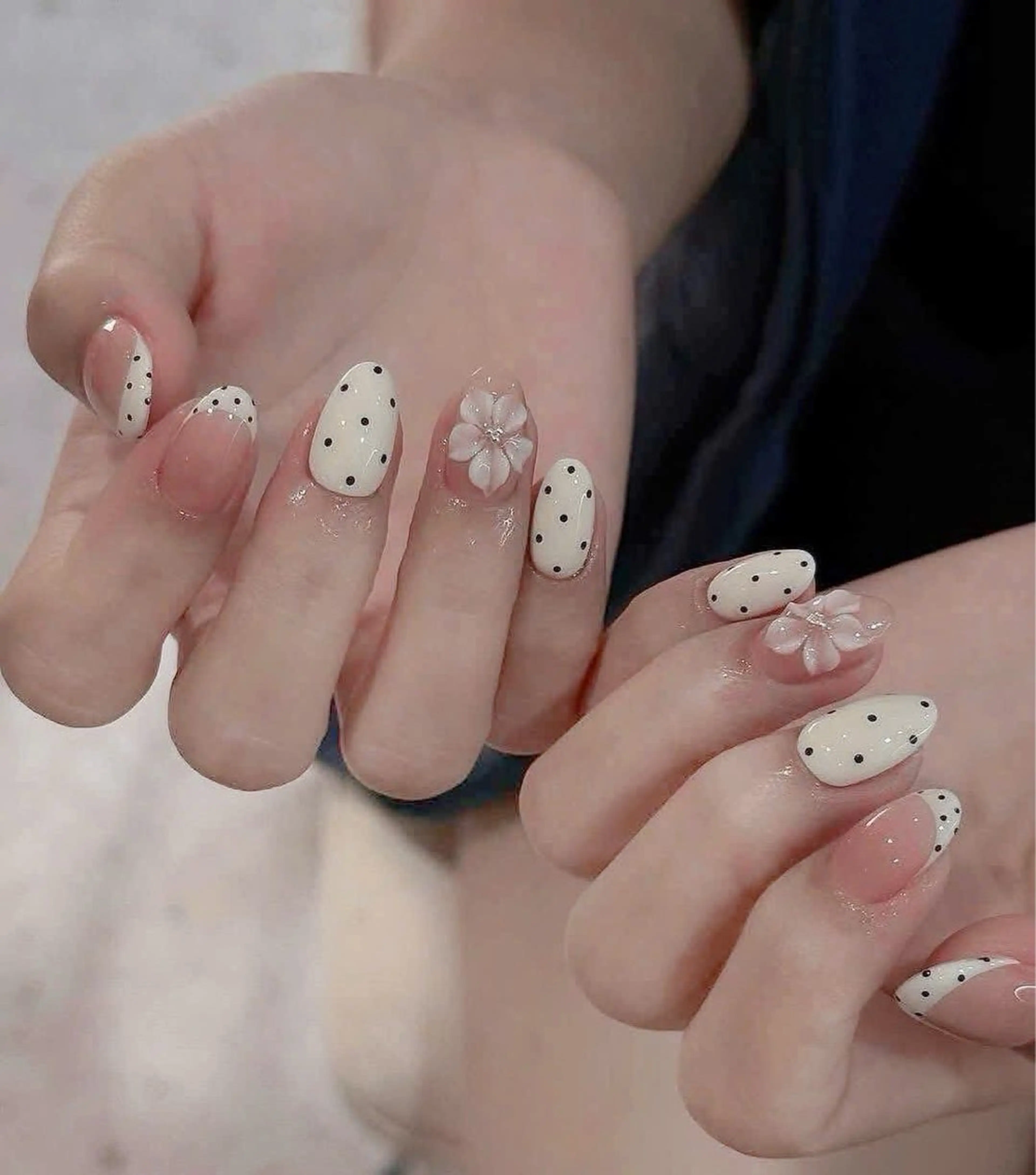 ネイル フレンチネイル ジェルネイル マグネットネイル 持ち込み ニュアンスネイル ハンドネイル Minette Nailのネイルデザイン