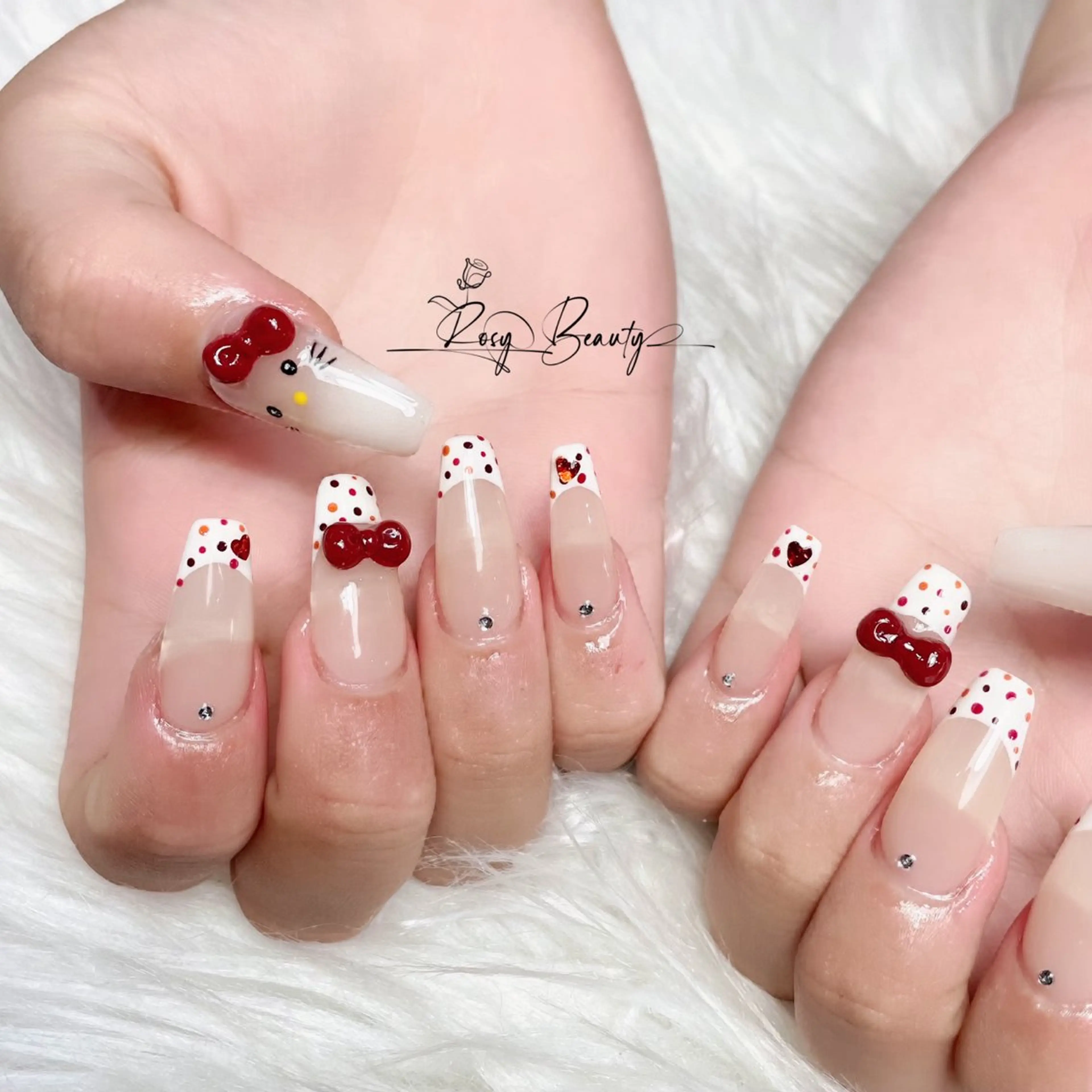ネイル ハンドネイル RosyBeauty Salonのネイルデザイン