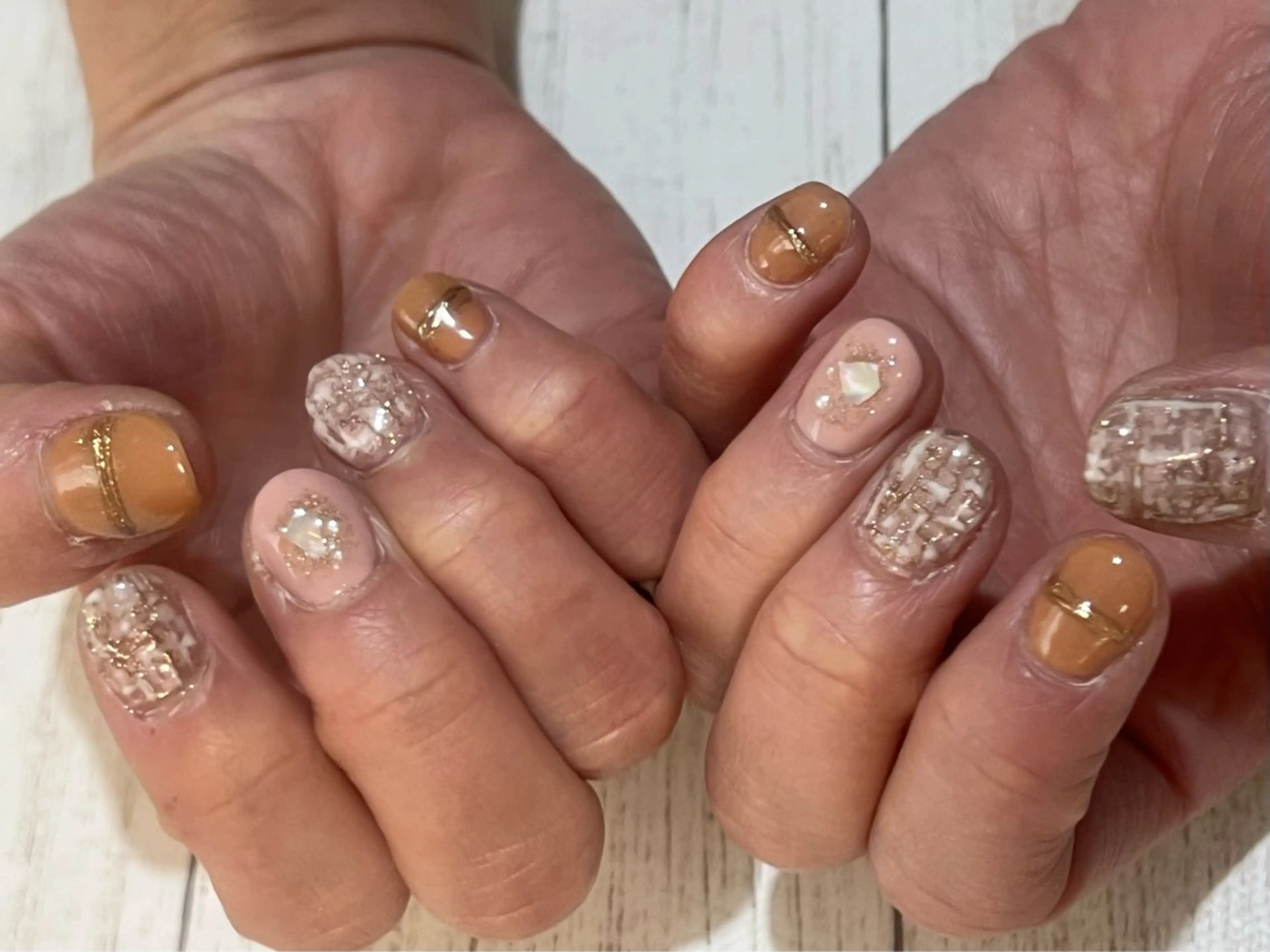 ネイル ツイードネイル ILLO Yuinaのネイルデザイン