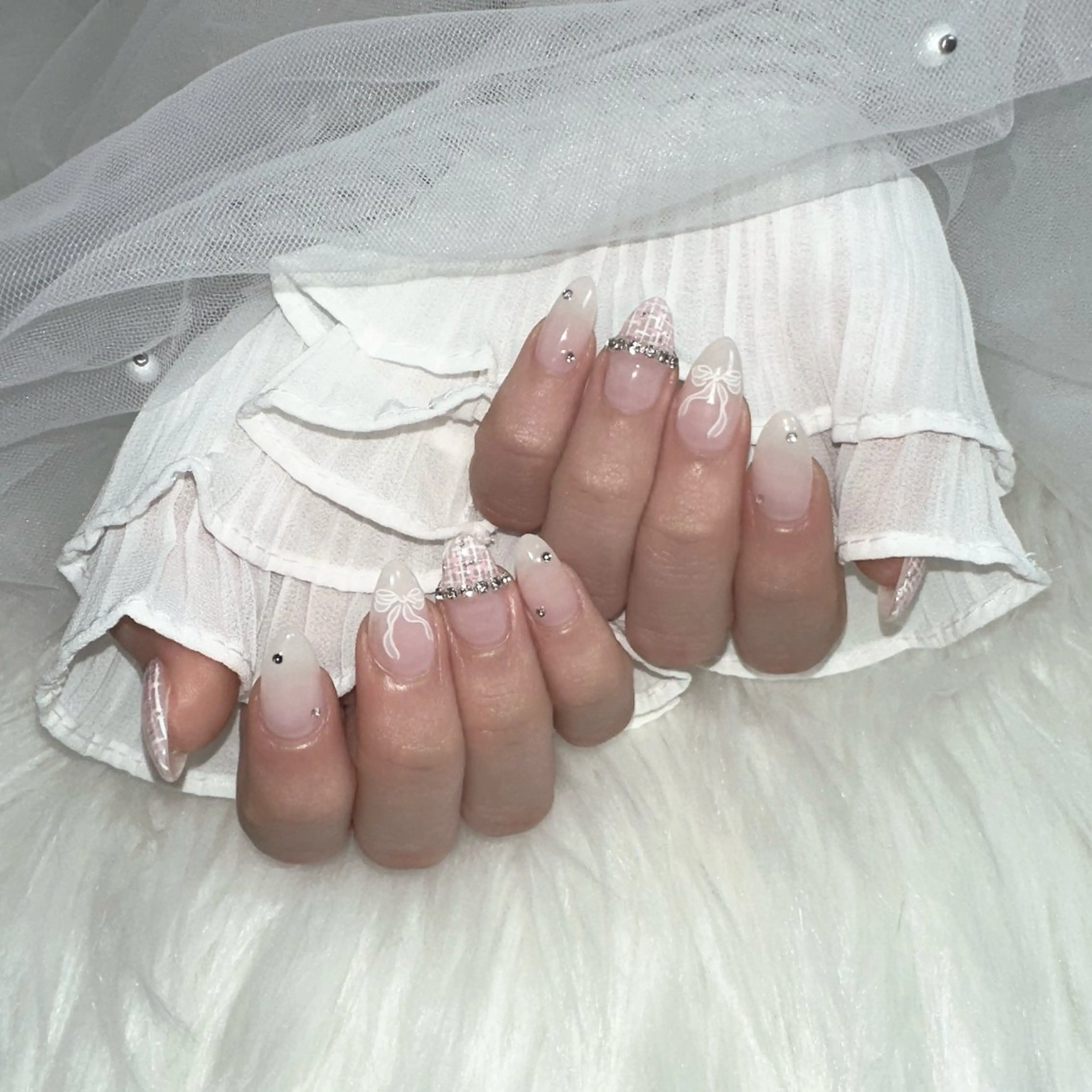 ネイル アートネイル ジェルネイル グラデーション キラキラネイル ラメ(グリッター) ハンドネイル Viola. 優花のネイルデザイン