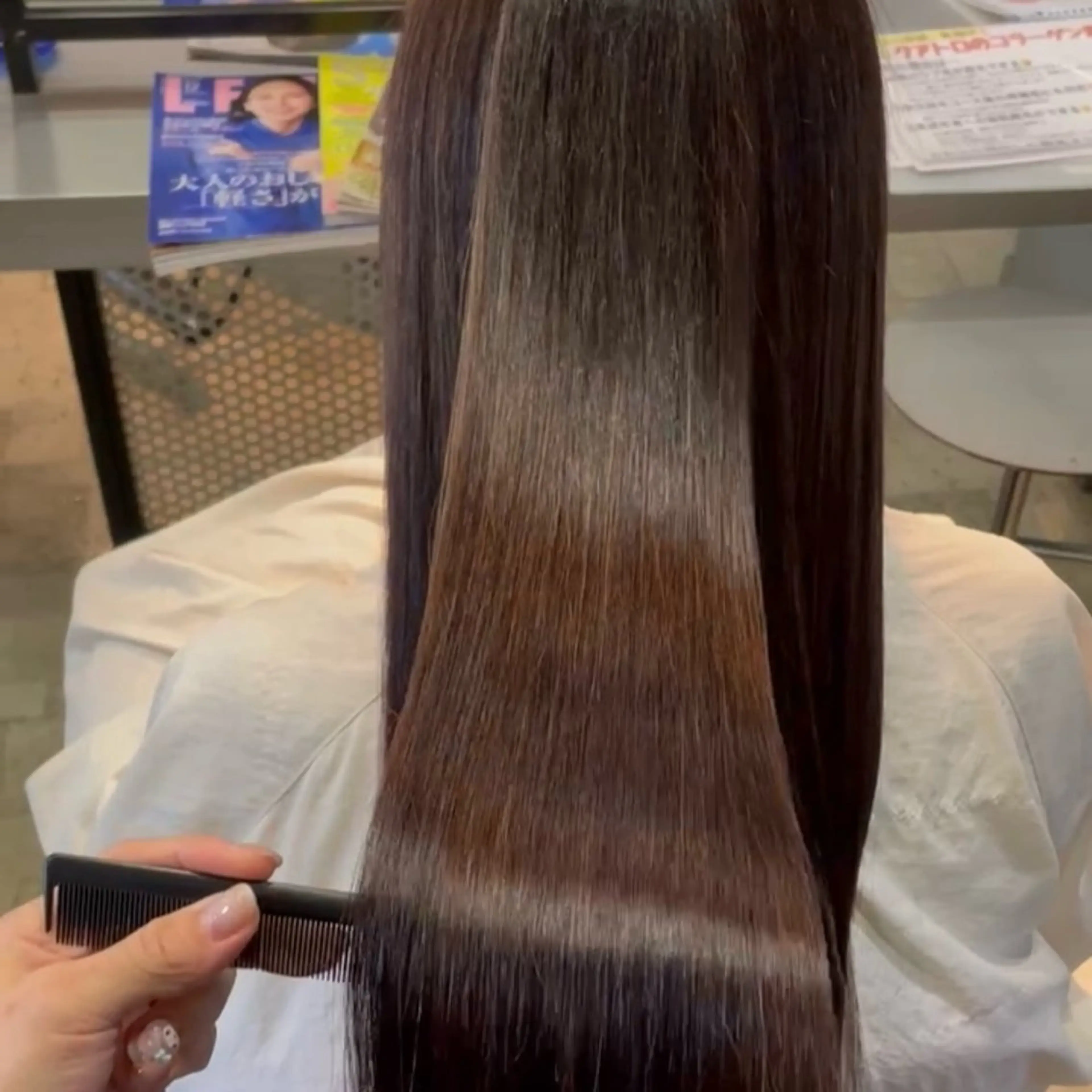セミロング 髪質改善 ひなの/艶髪/ 白髪染め/髪質改善のヘアスタイル