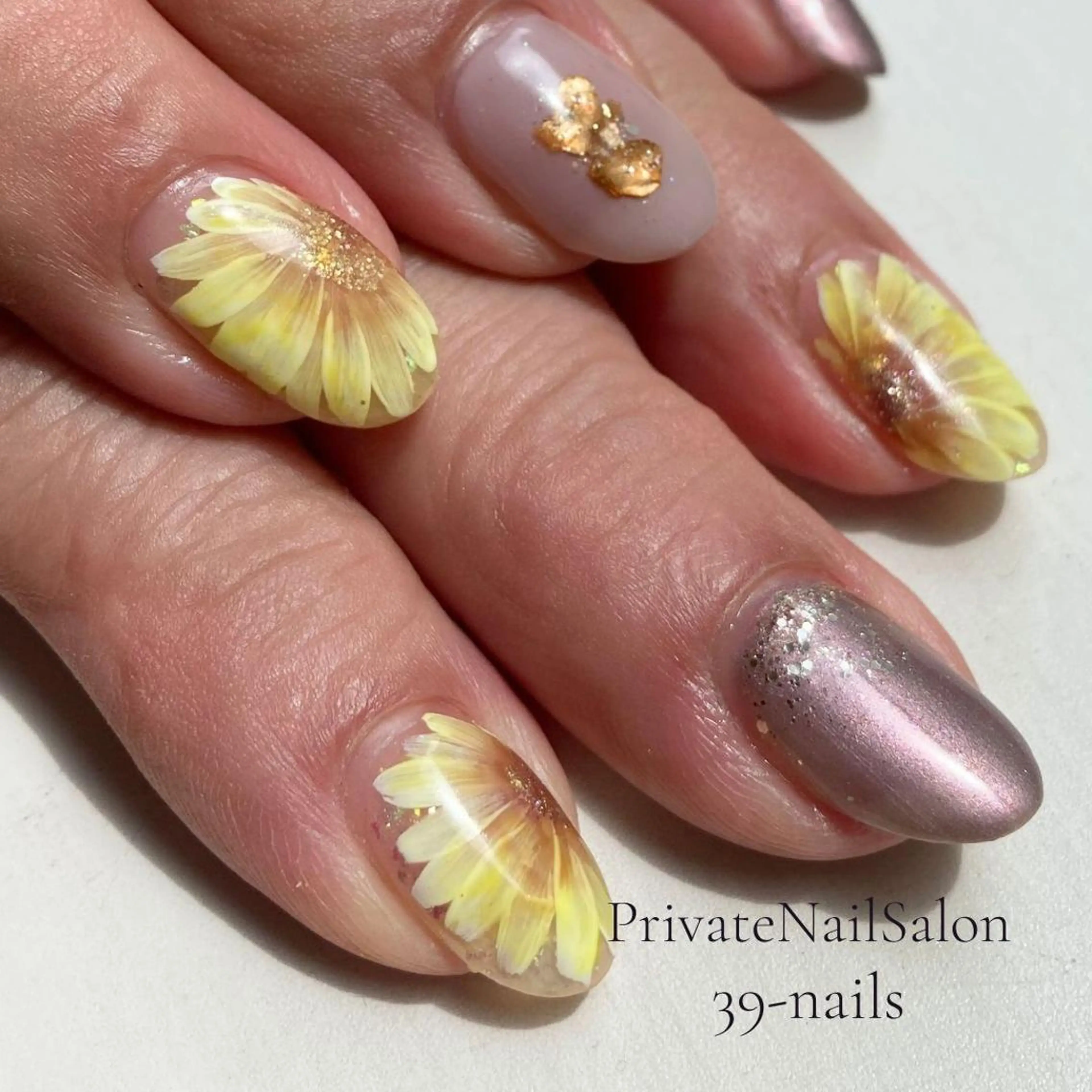 ネイル ジェルネイル ニュアンスネイル オフィスネイル パラジェル 夏ネイル 39-nails EharaMikuのネイルデザイン