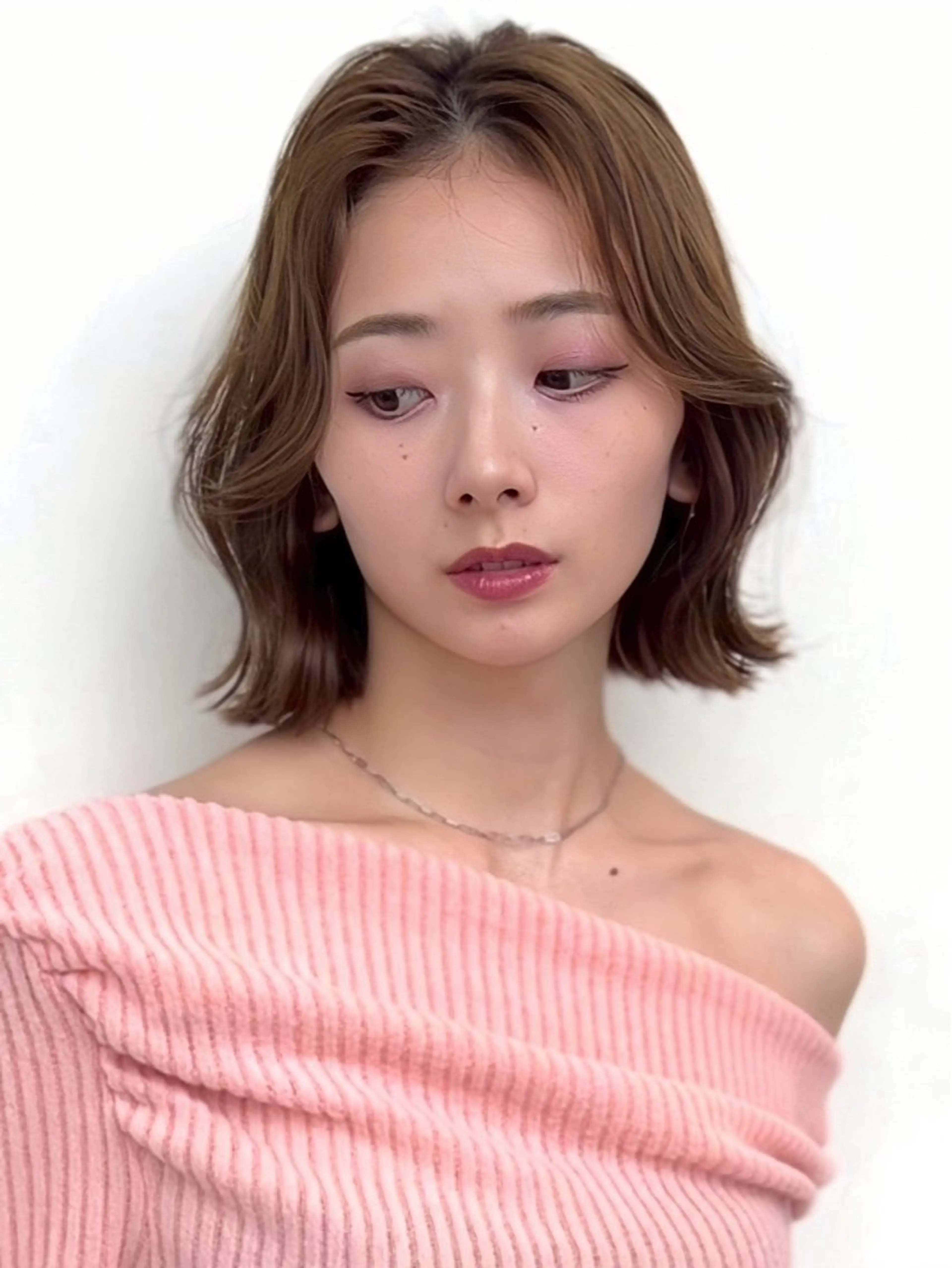 ショート カラー カット ヘアカラー トリートメント 莉乃/縮毛矯正/髪質 改善/艶カラーのヘアスタイル