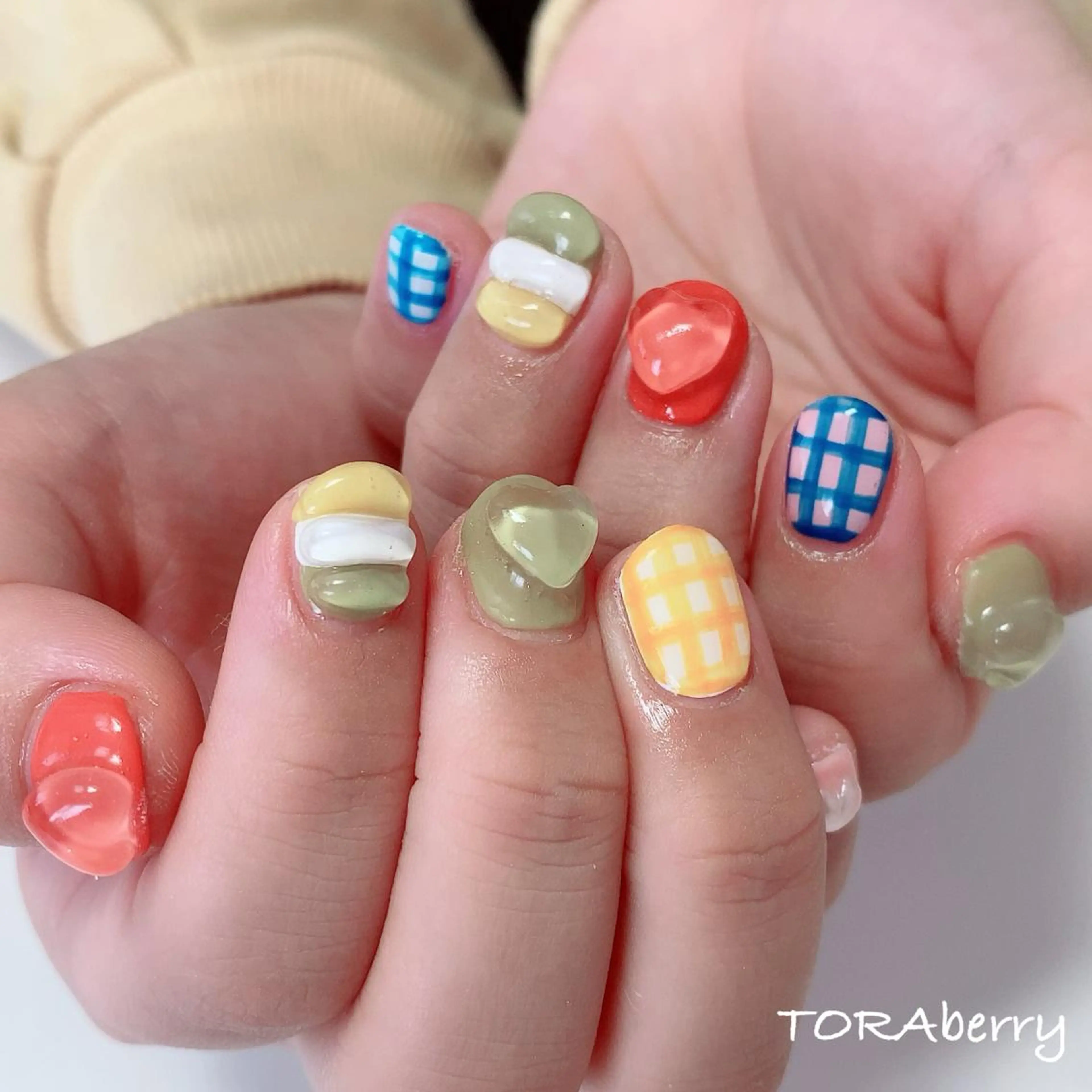 ネイル ハンドネイル ネイリスト なつみのネイルデザイン