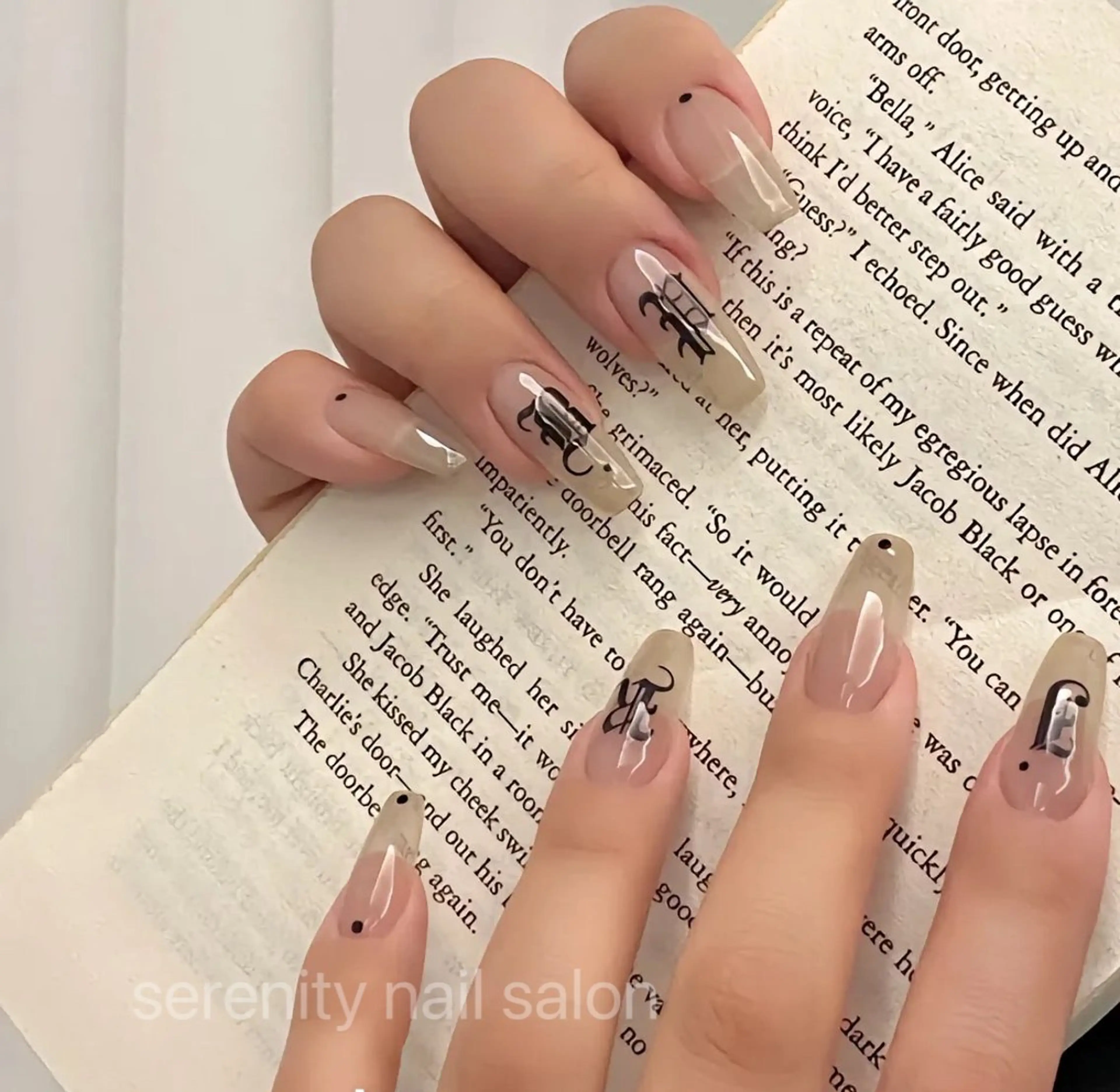 ネイル ハンドネイル ハンドケア ✨Serenity Nail salonのネイルデザイン