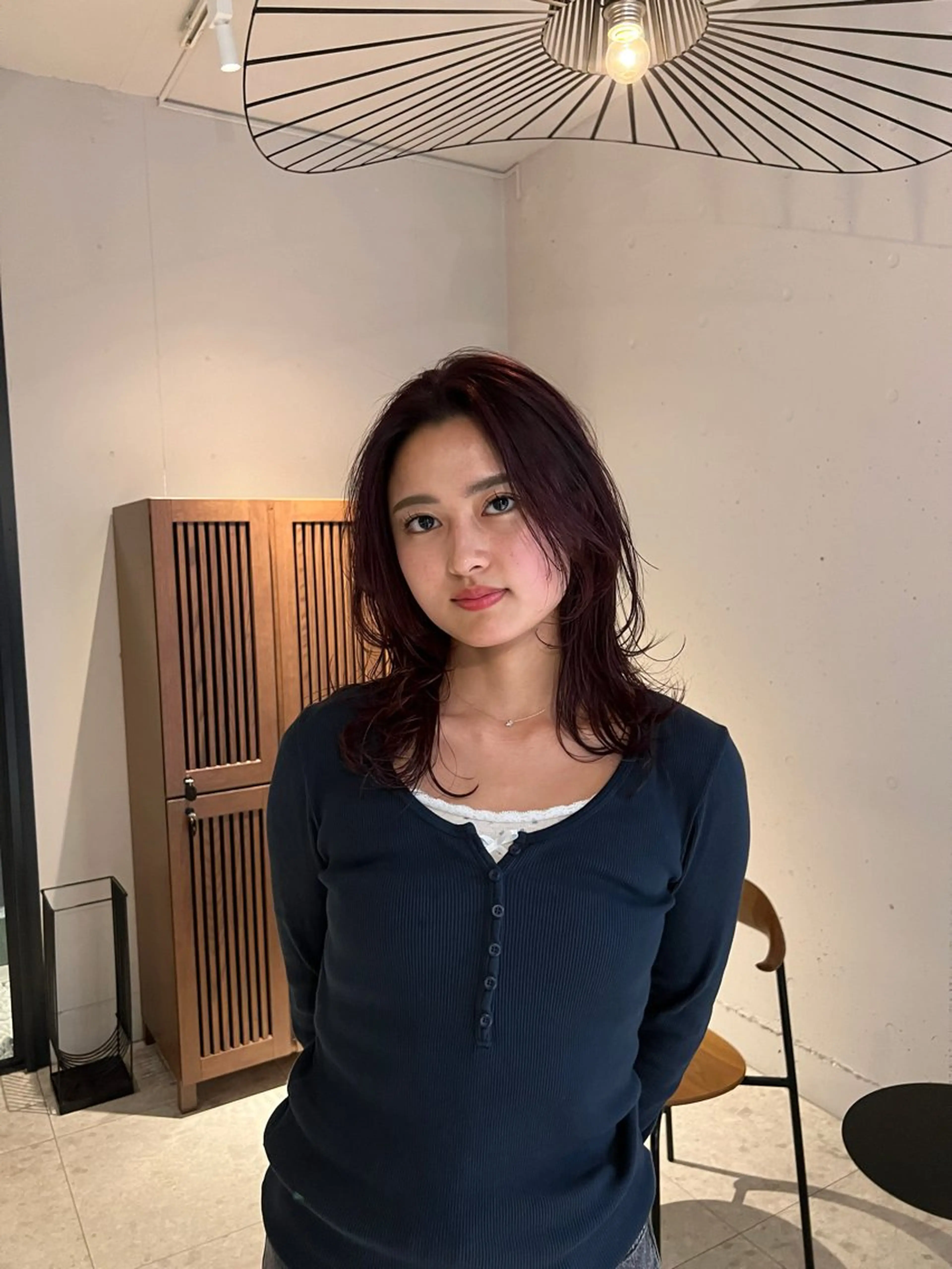 【似合わせ】ミディアムレイヤー（前髪あり）の写真