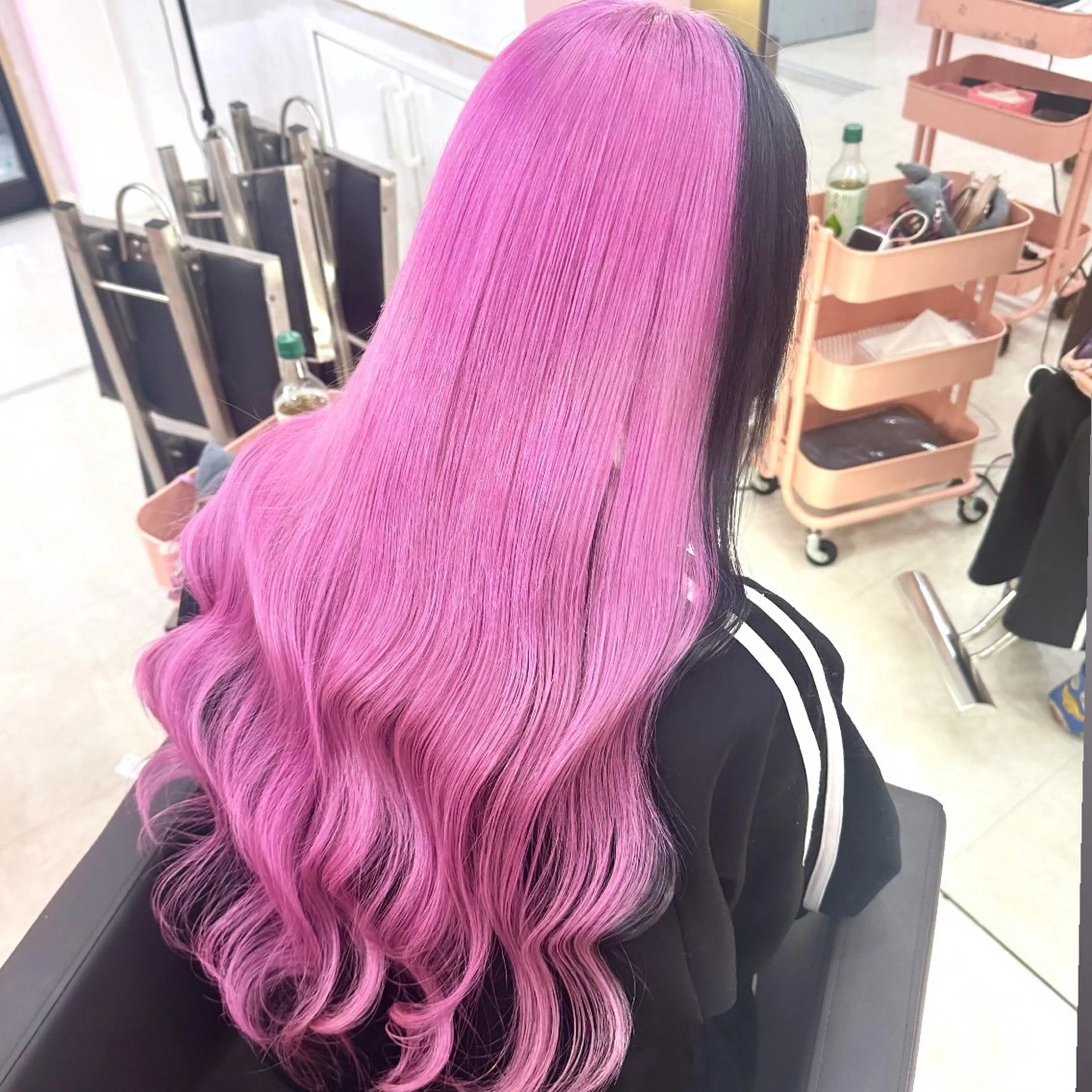ロング カラー ブリーチ✖️レイヤー MANATO🎨🌈のヘアスタイル