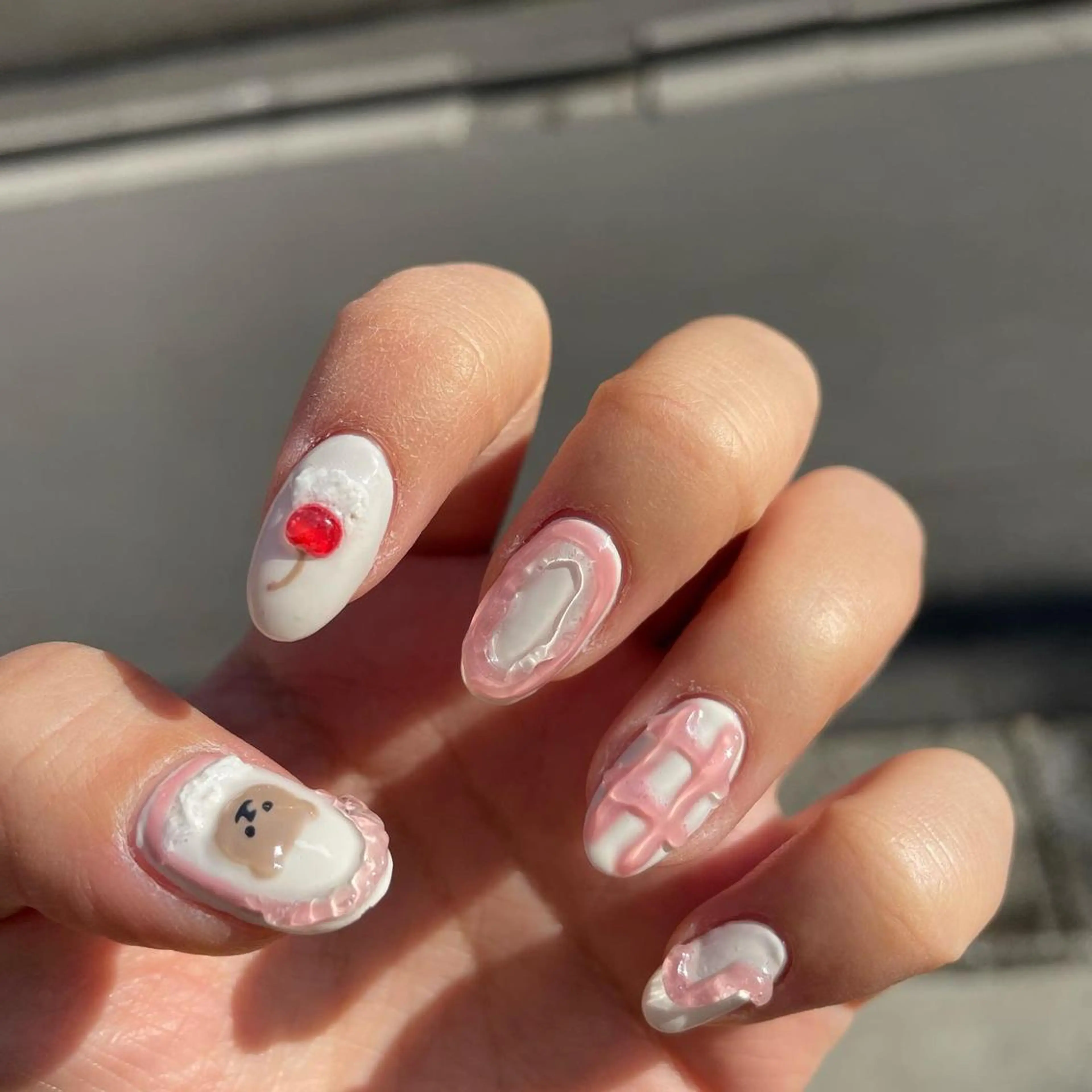 ネイル emi 🧸のネイルデザイン