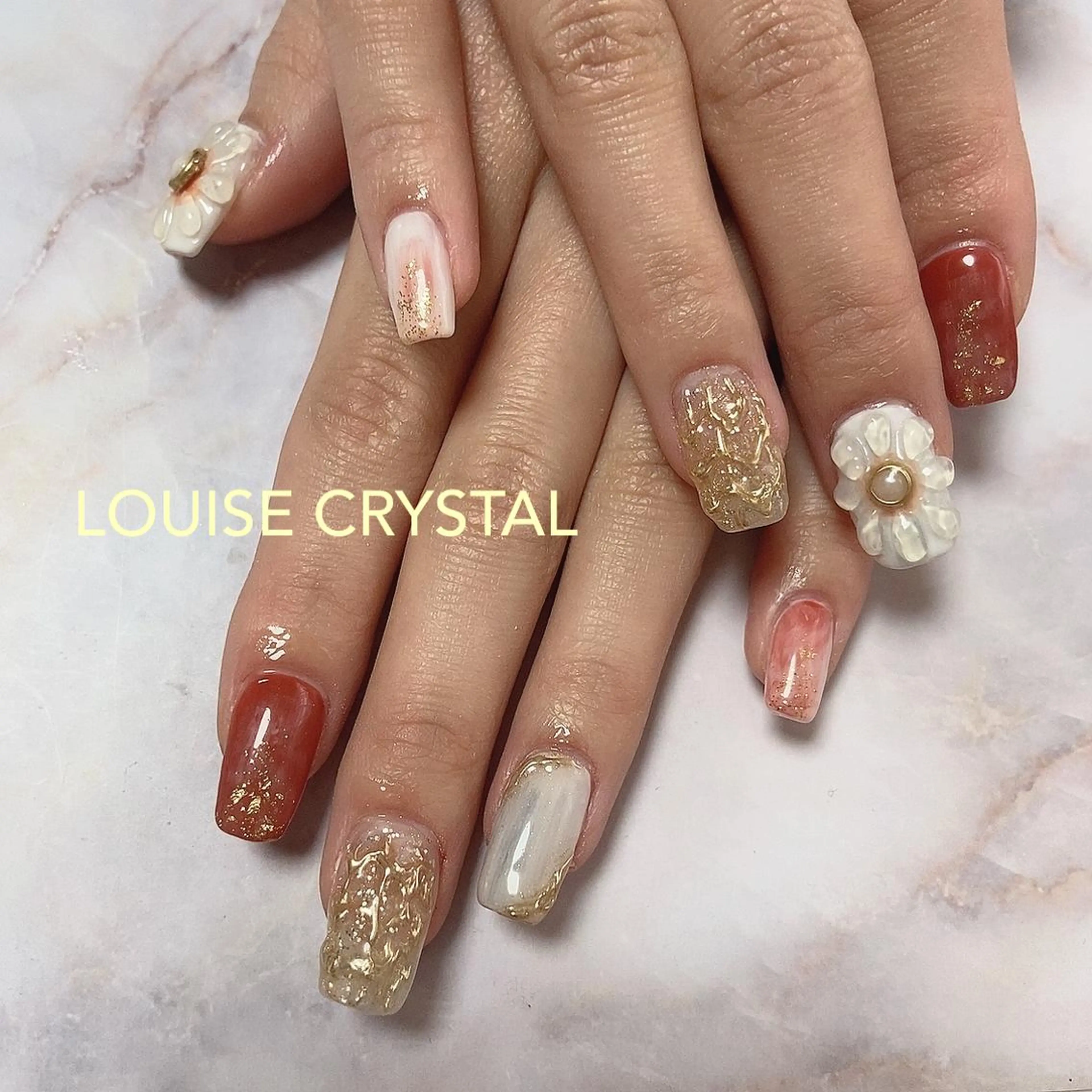 ネイル 成人式 ハンドネイル LOUISE CRYSTALのネイルデザイン