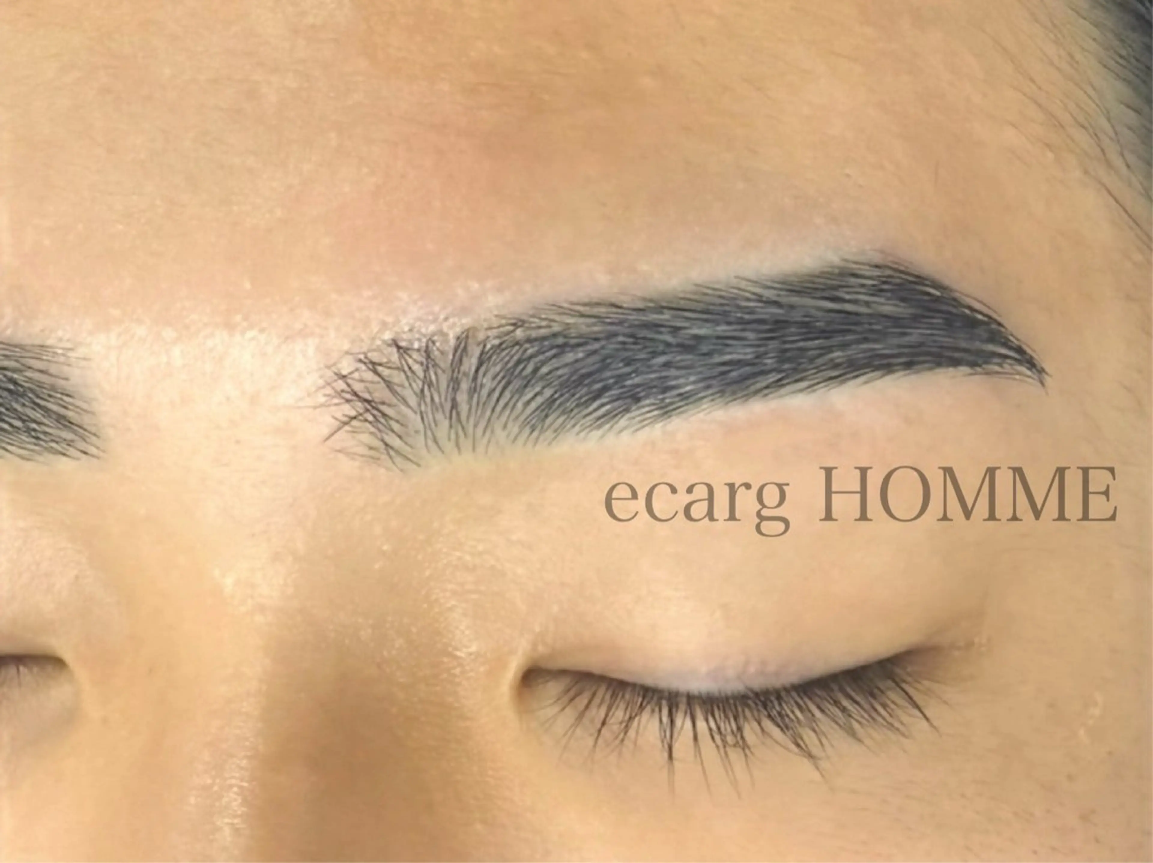 メンズ アイブロウ 上田 茉緒の眉毛・アイブロウイメージ