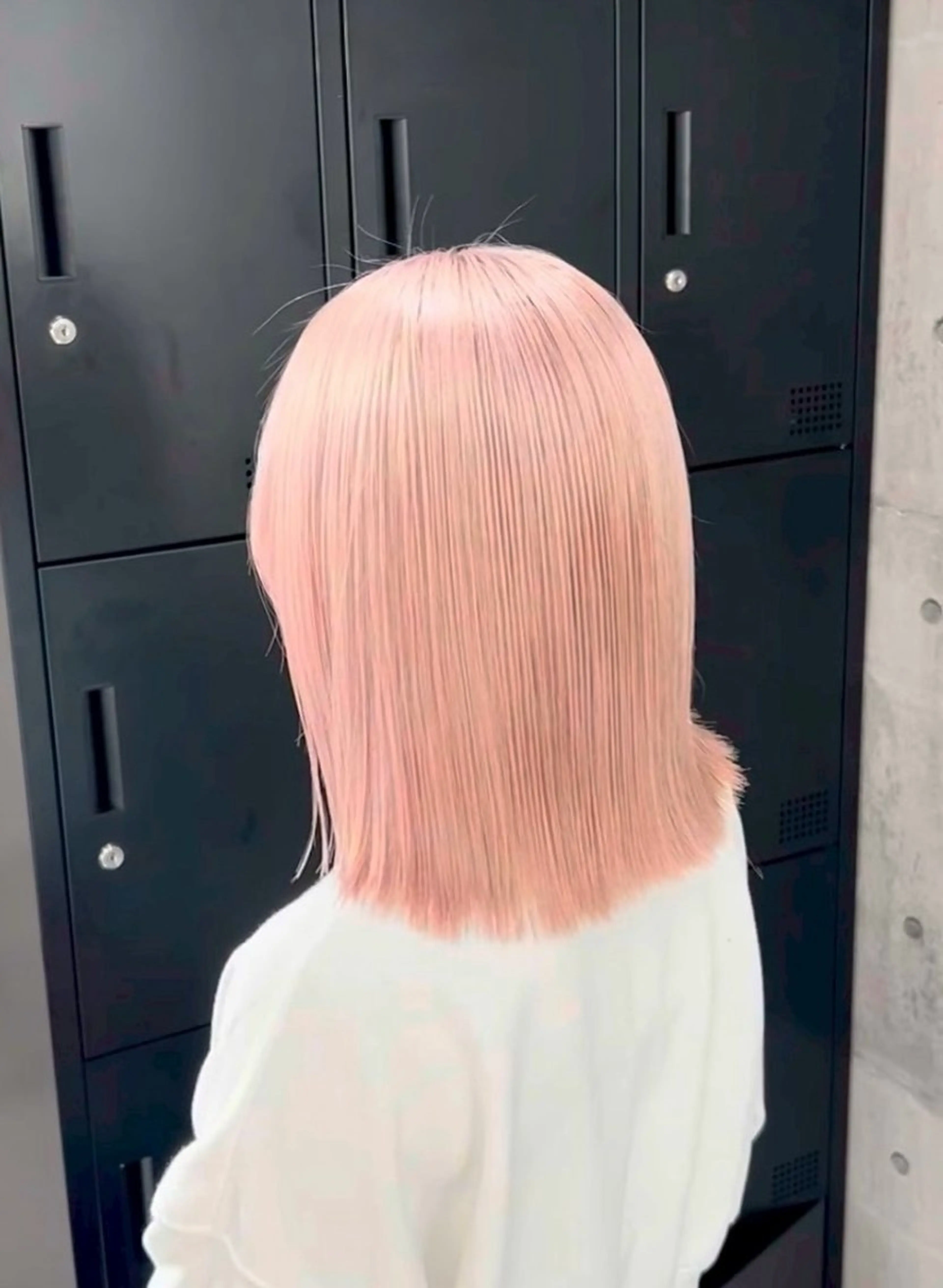 カラー 🦋ハイトーン×ア レンジ💫Leenaのヘアスタイル