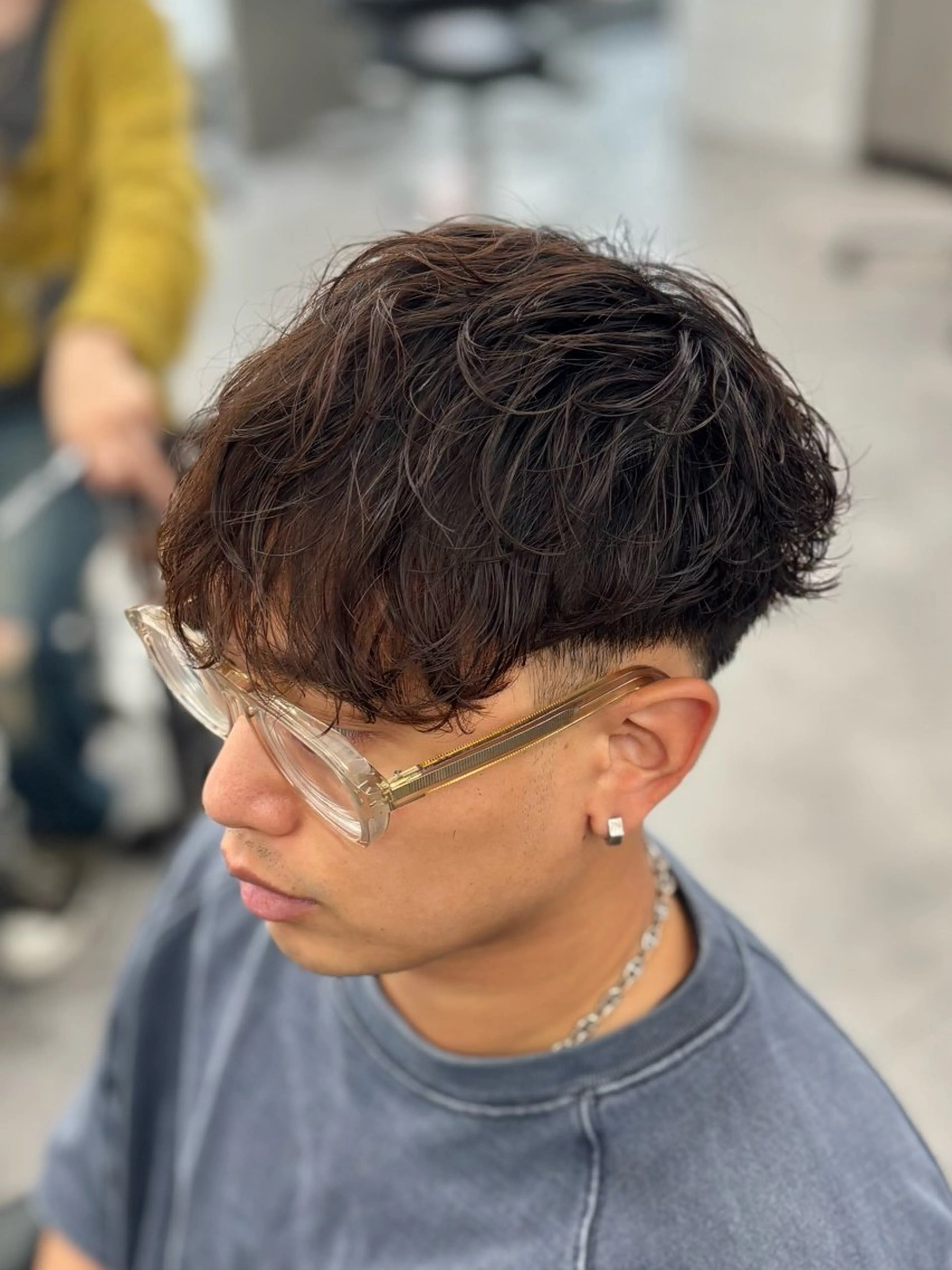 パーマ メンズ マッシュ カット パーマ 【ØVARL】🦁 メンズパーマ/レオのヘアスタイル