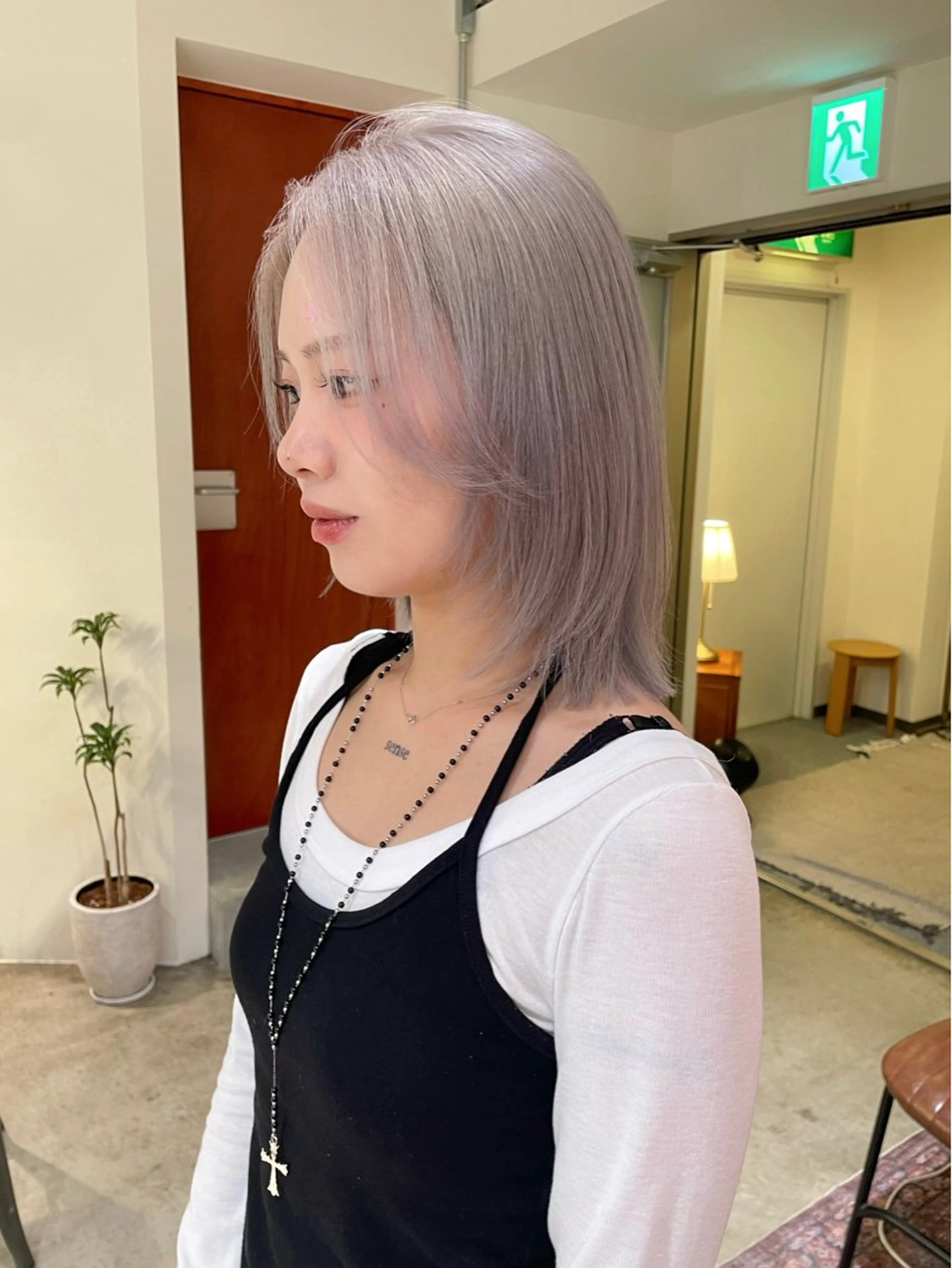 ミディアム カラー グレージュ カット ヘアカラー トリートメント さと ちはるのヘアスタイル