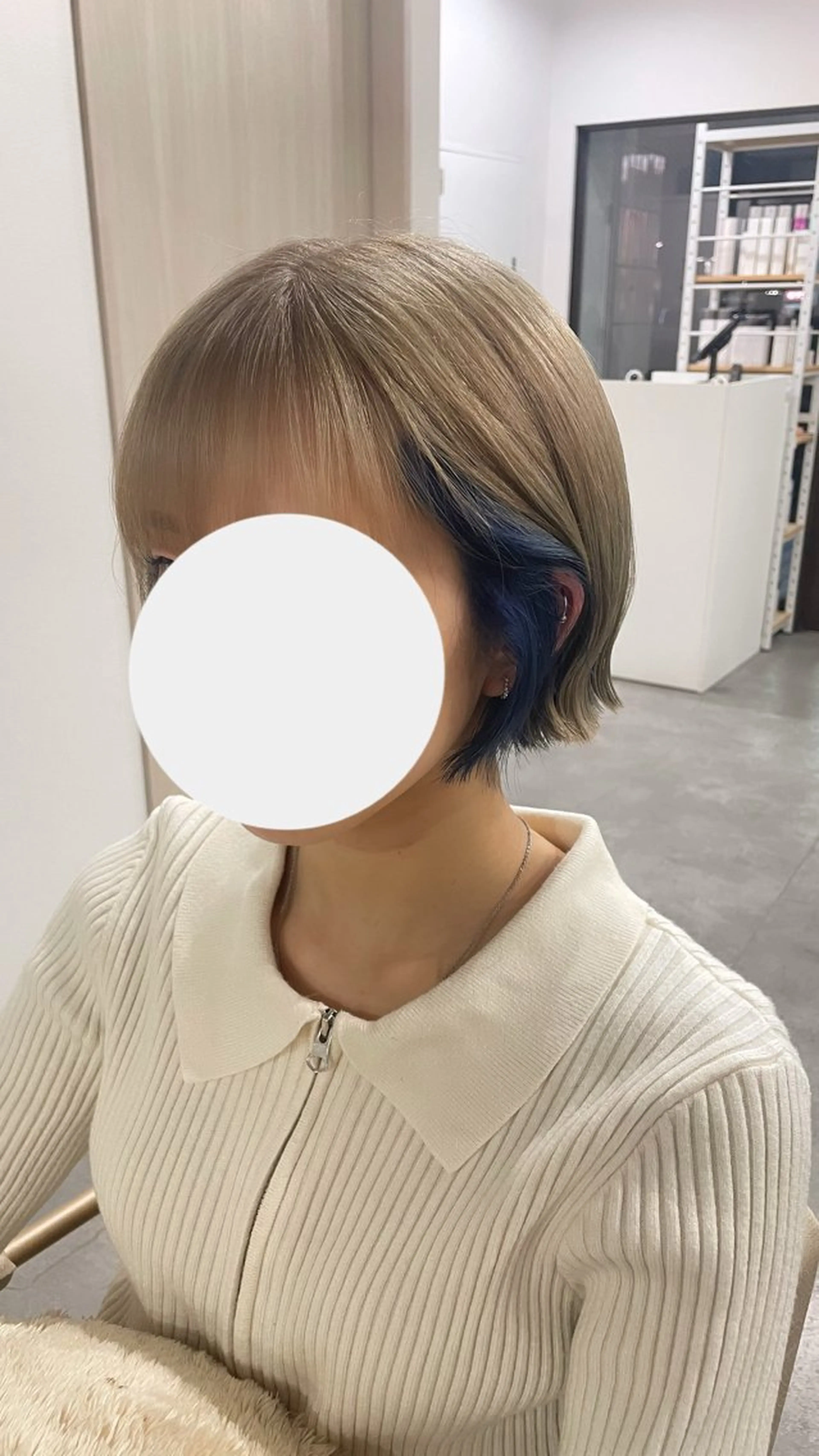 ショート カラー ベージュカラー ブルーカラー ヘアカラー 髙橋 百香のヘアスタイル