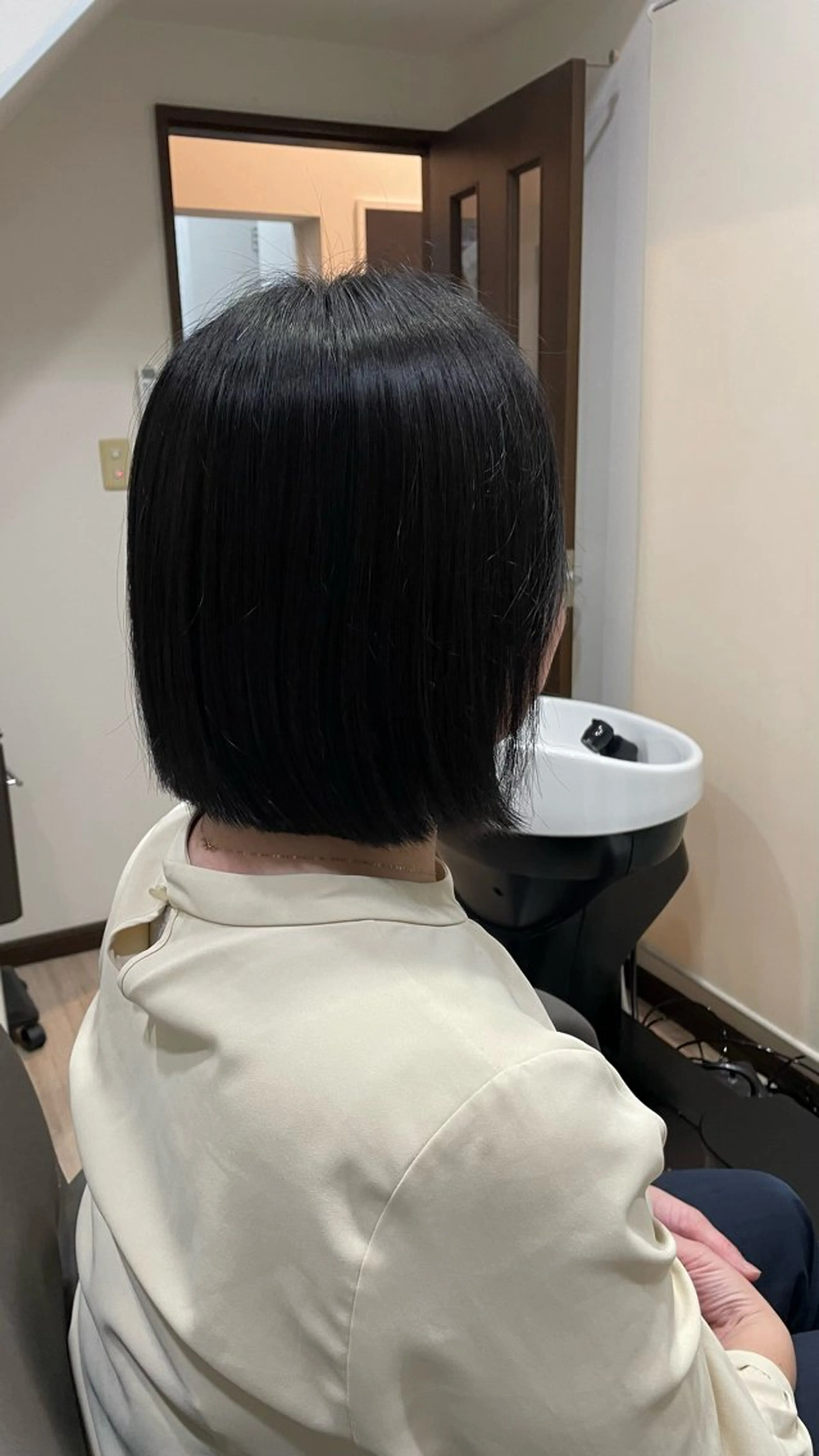 ショート ボブ 顔周りカット レイヤーカット SHEERIE🌿 阿部羽玖のヘアスタイル