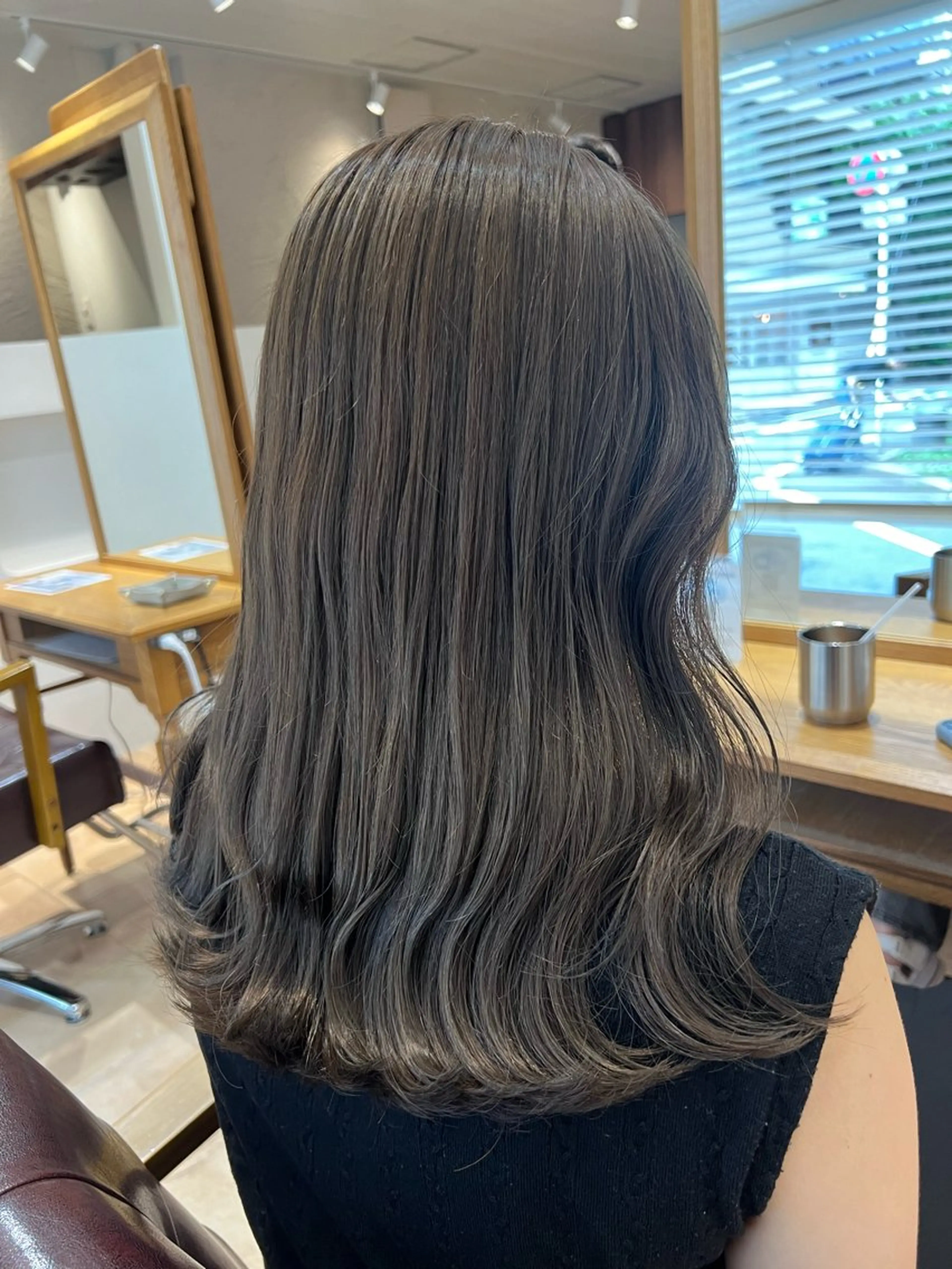 ミディアム カラー 🥀韓国ヘア🥀 宮津真菜のヘアスタイル