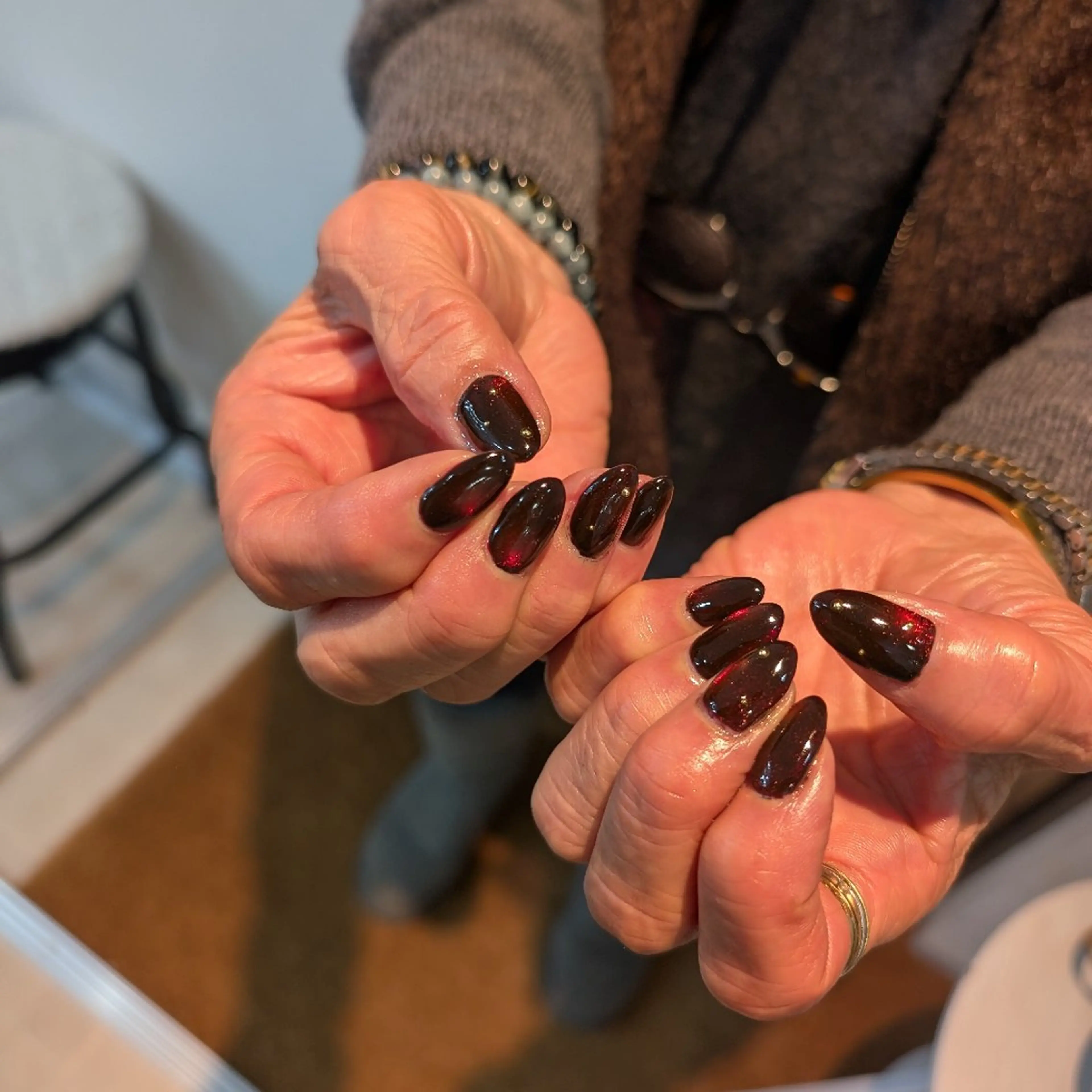 ネイル アートネイル マグネットネイル 赤色 ハンドネイル FREE'Snail Yukariのネイルデザイン