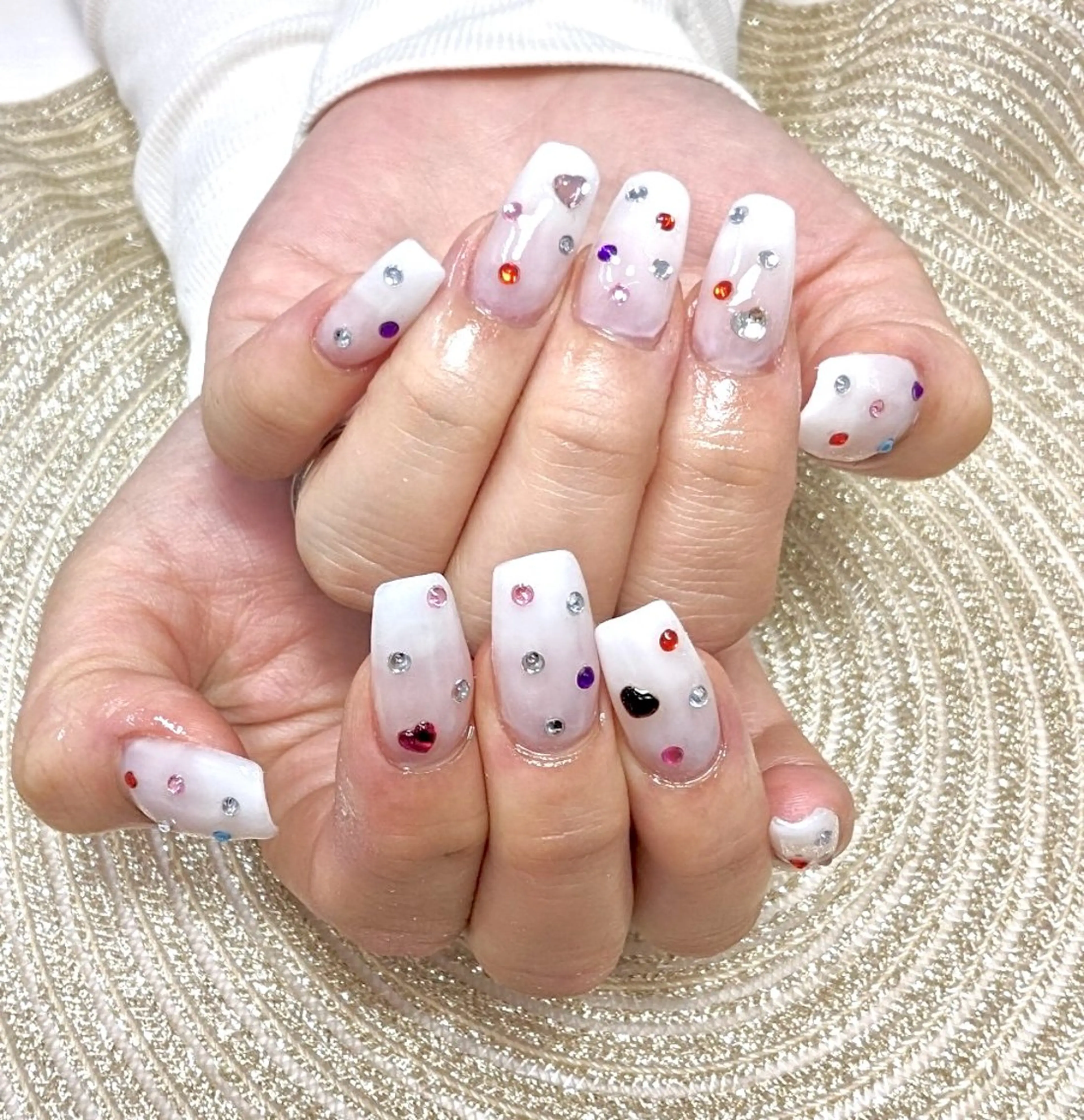 ネイル ストーンネイル MOA NAIL所属・moa nailのネイルデザイン