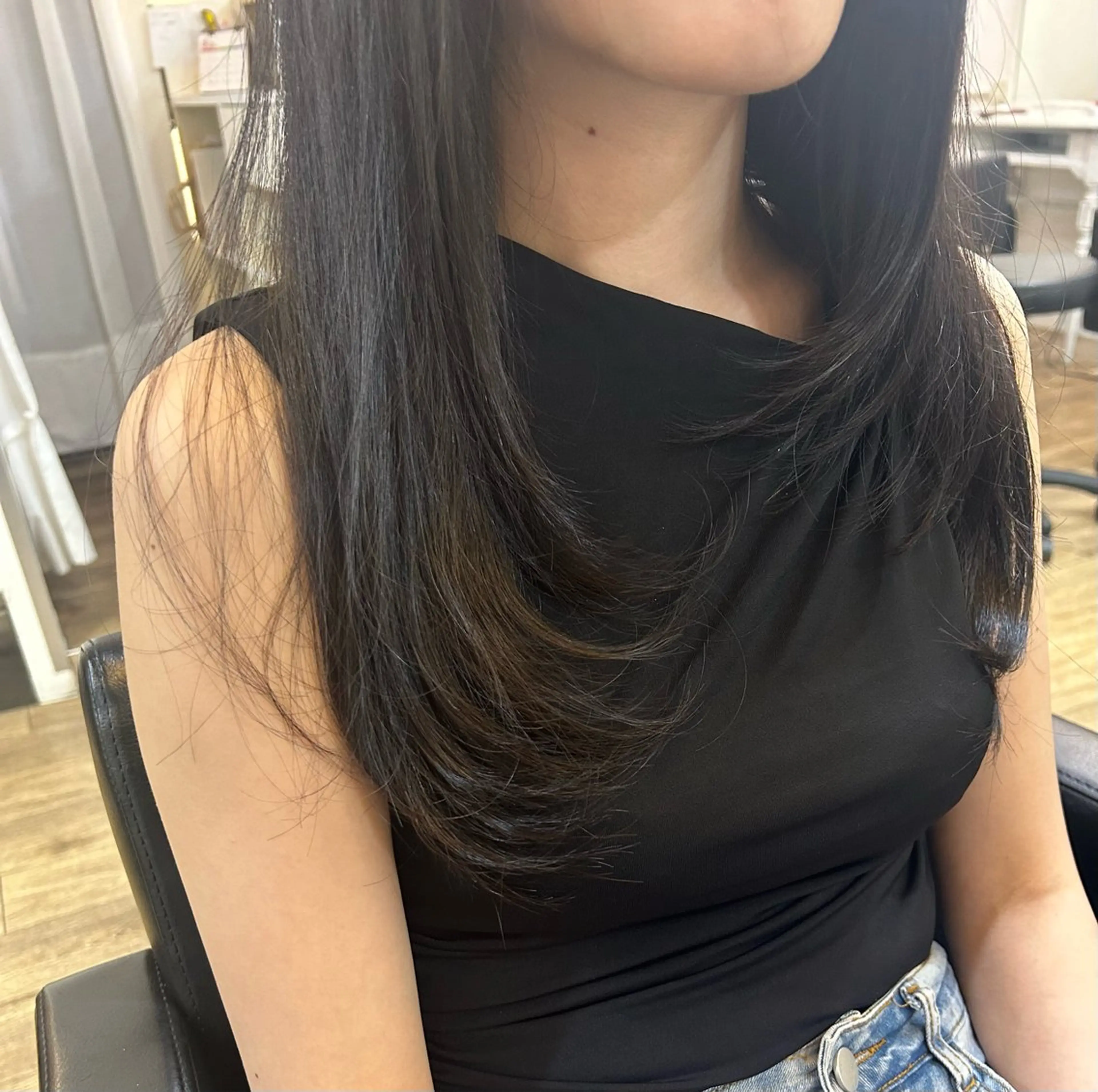 ロング ボブ くびれヘア 顔周りカット 韓国風ヘア レイヤーカット ブリーチなしベージュ /ヘアセット/ミユのヘアスタイル