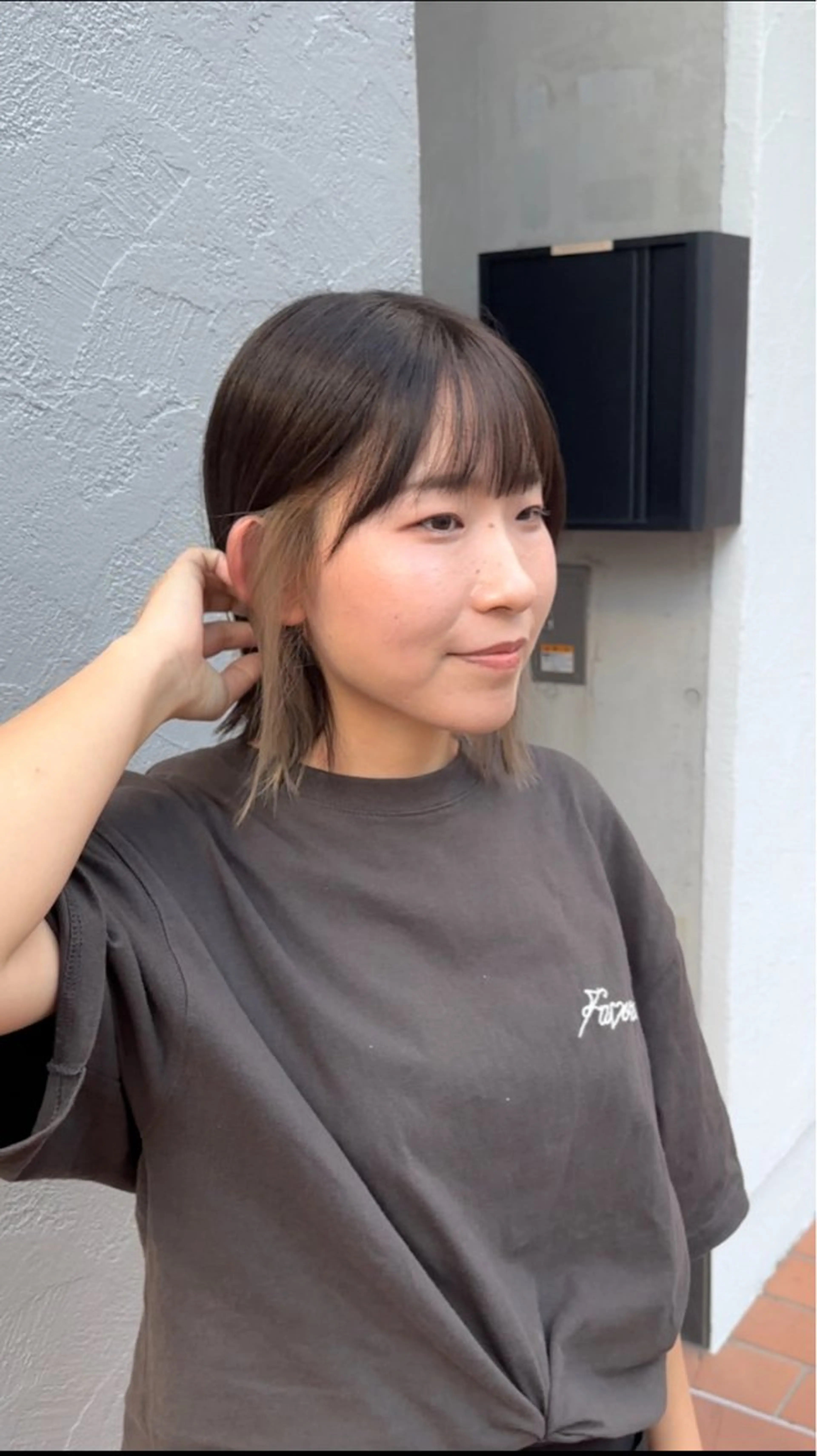 ミディアム カラー パーマ ヘアアレンジ メンズ 切りっぱなしヘアボブ ミディアムヘアRYOのヘアスタイル
