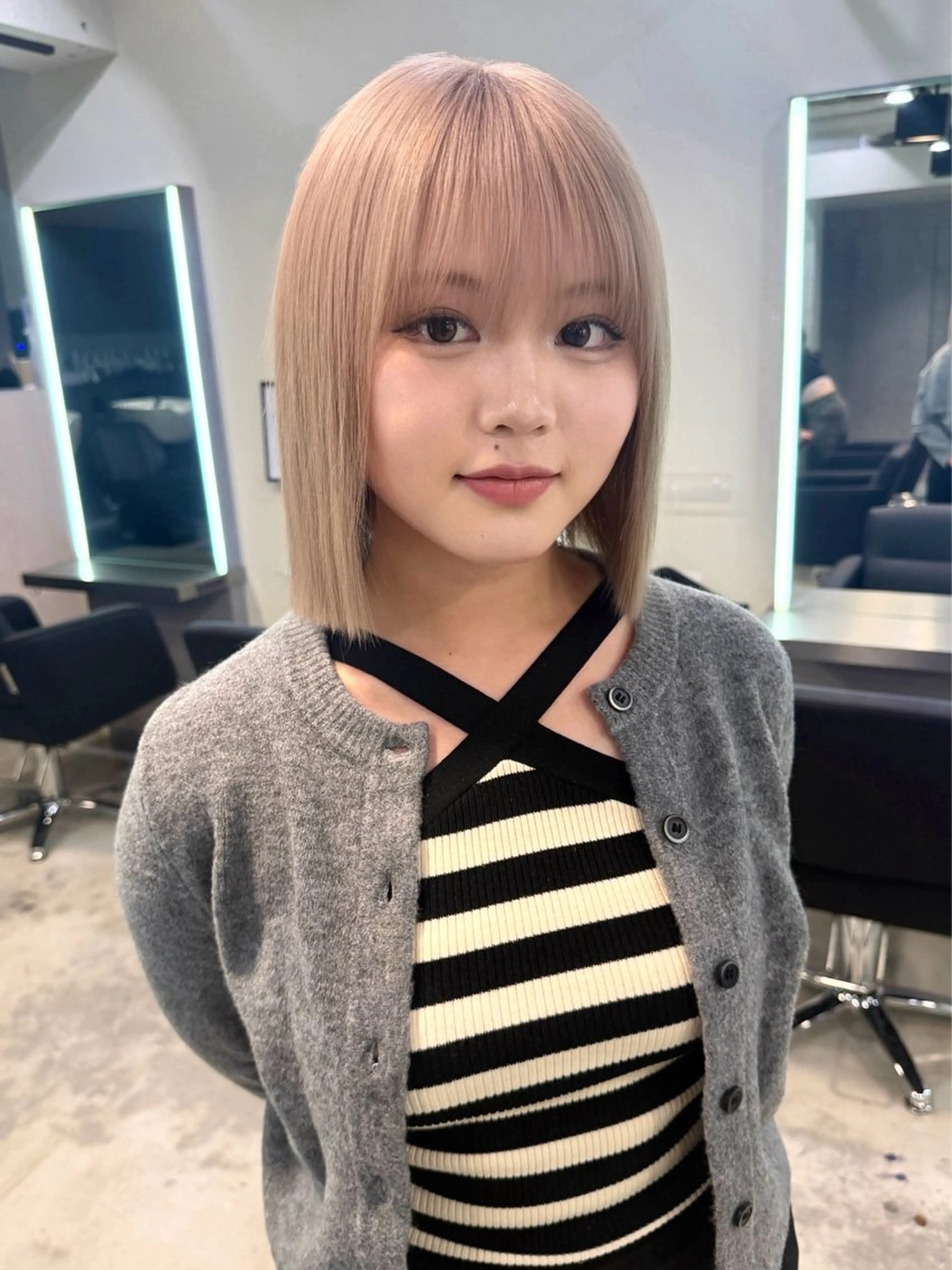 ショート カット ヘアカラー Hana ハイトーン🕯🩰のヘアスタイル