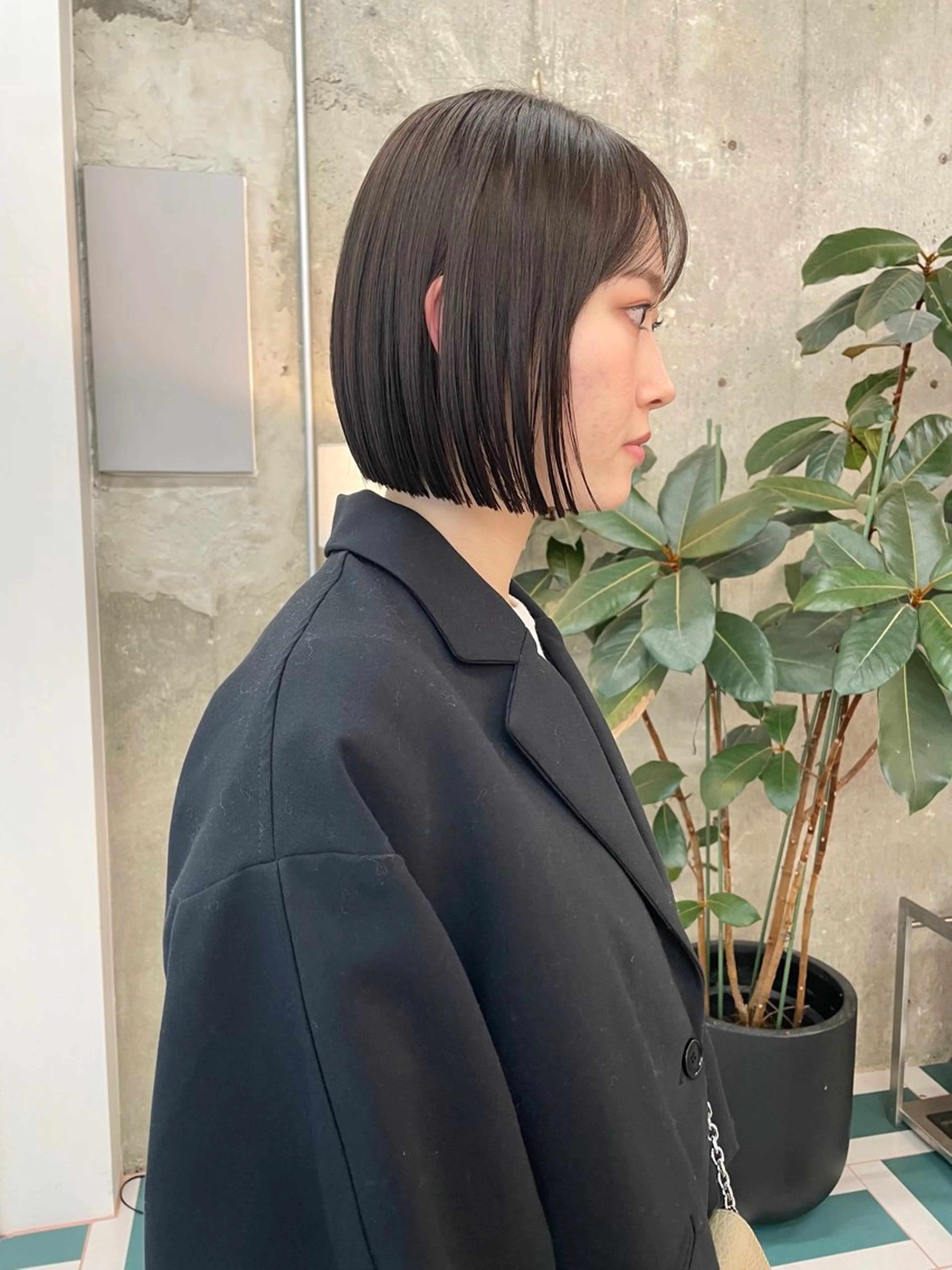 ショート カラー RIN/レイヤー/ ボブ/オリーブカラーのヘアスタイル