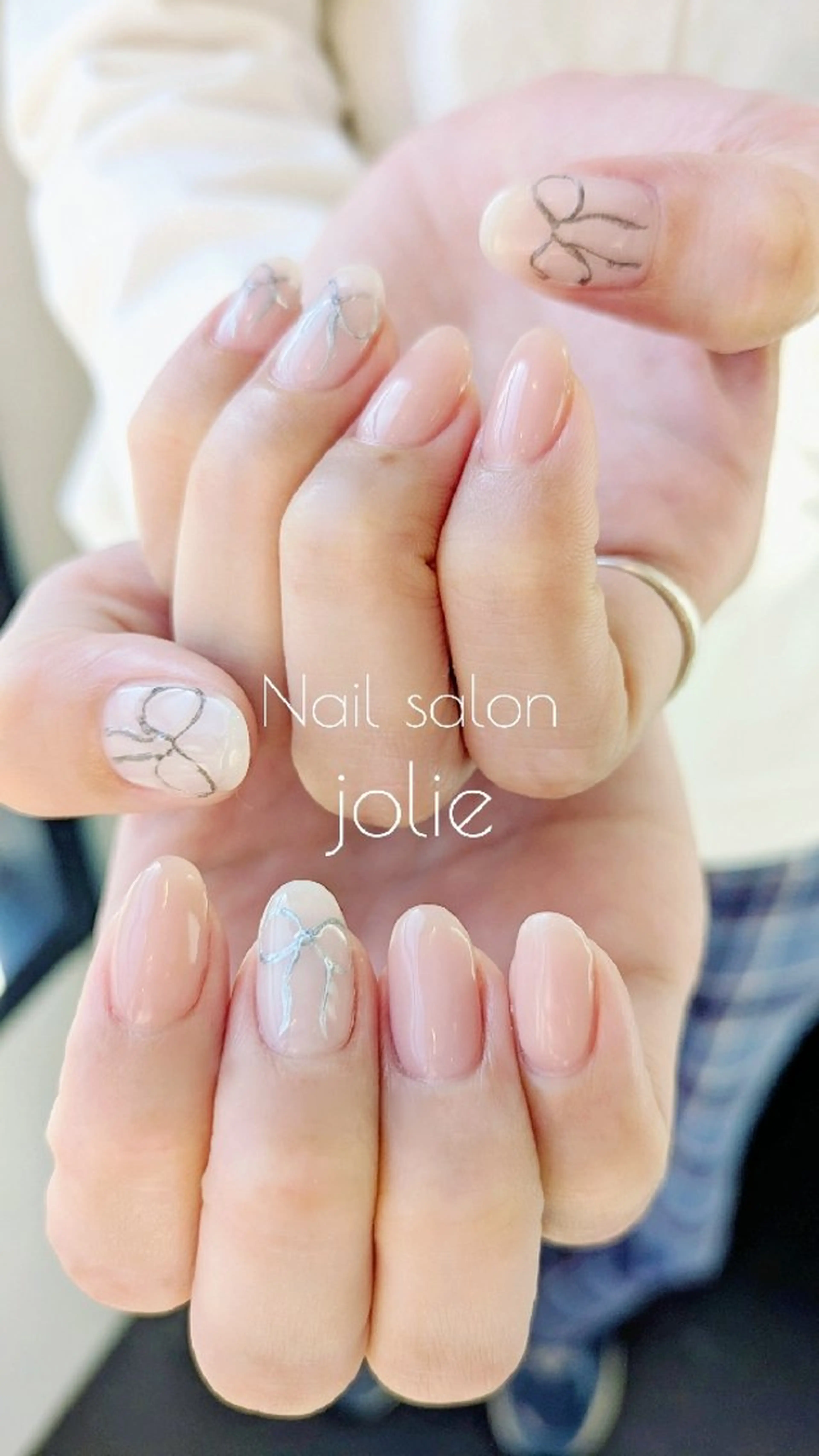 ネイル ゴールド 韓国ネイル ミラーネイル ニュアンスネイル リボン jolie  ISIHARAのネイルデザイン