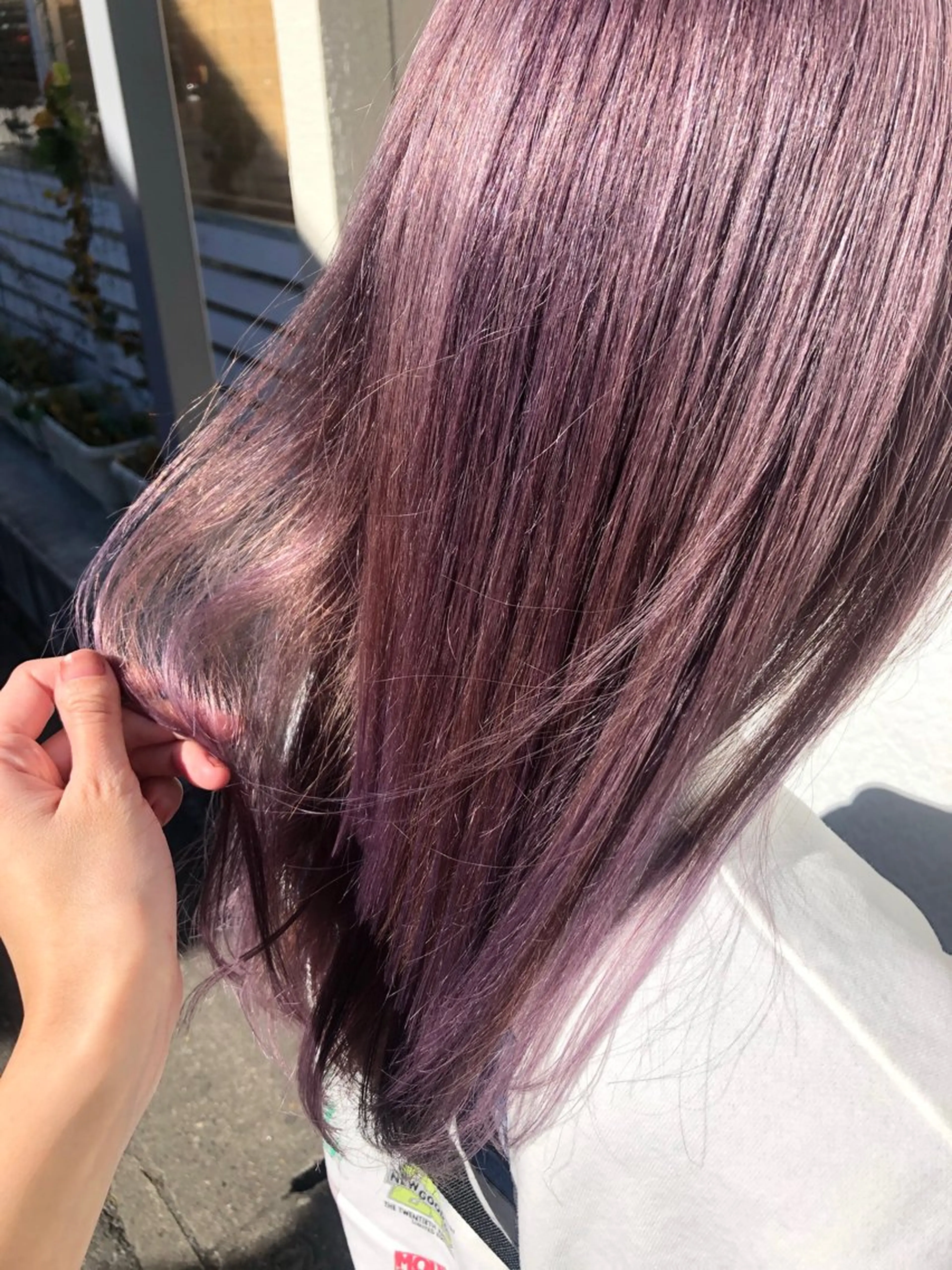 セミロング カラー インナーカラー 推し ブリーチ  髪質改善のヘアスタイル