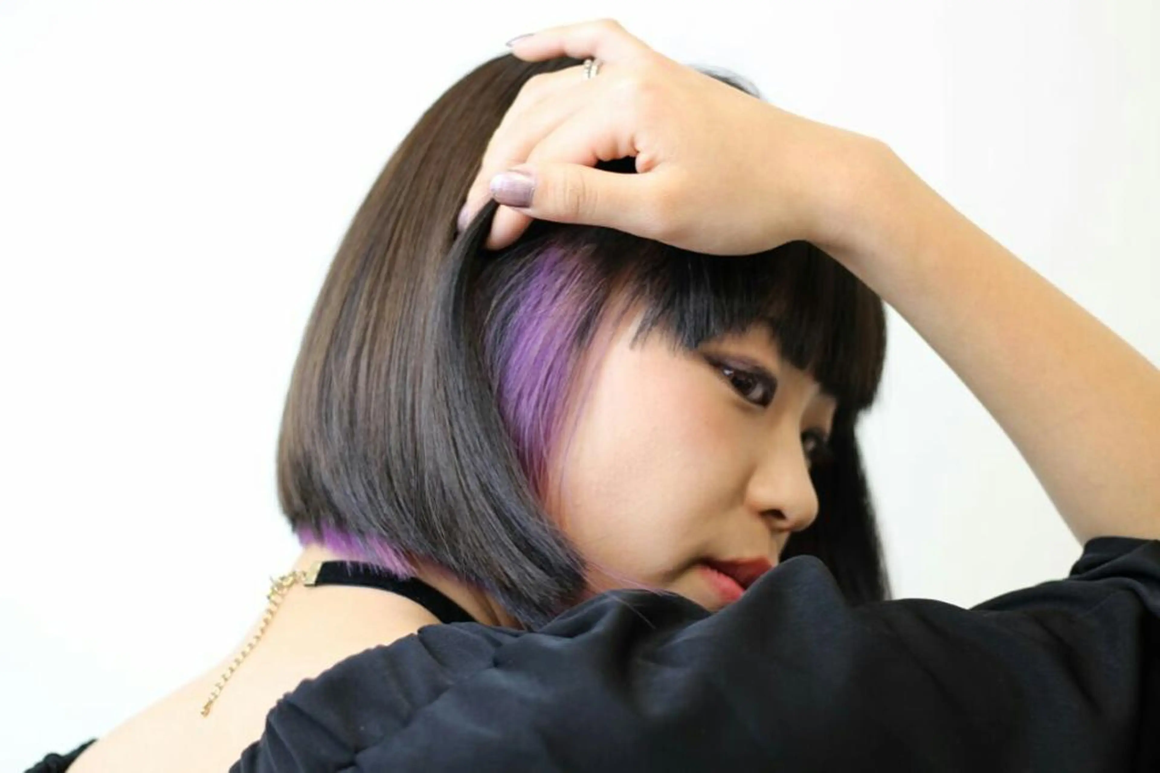 ショート 前下がりボブ パープルカラー ボブ ショートヘア 杉若 利彦のヘアスタイル